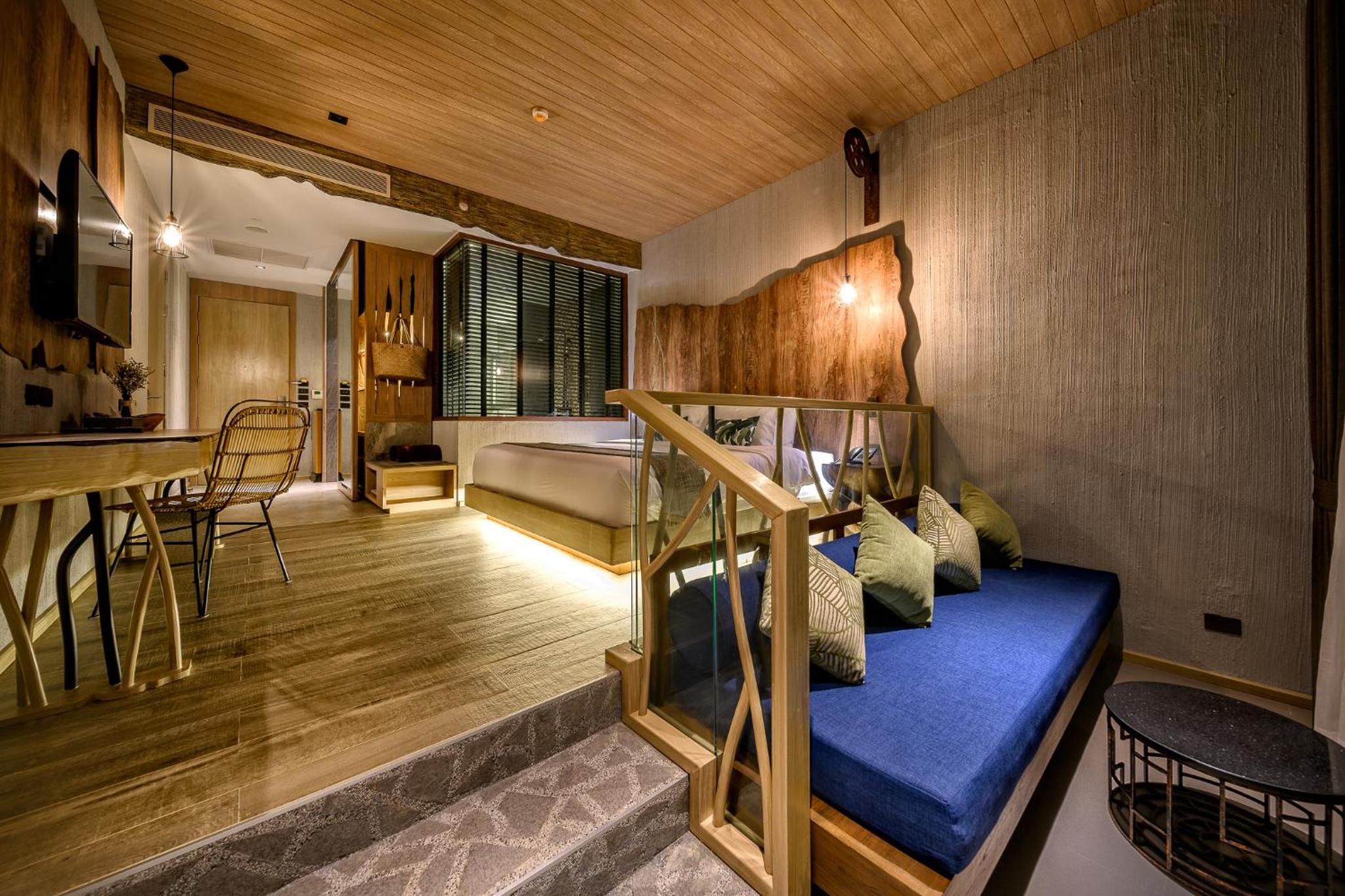 Deluxe Double or Twin Room with Pool Access photo 2