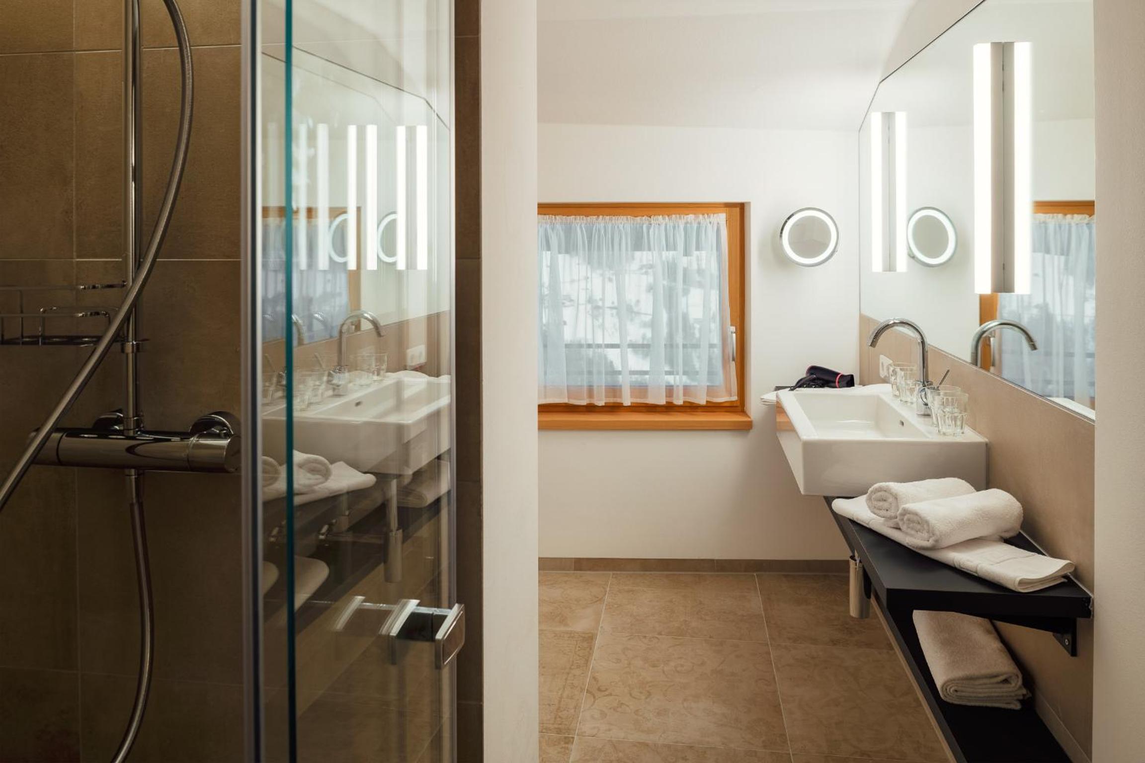Junior Suite with Mountain View