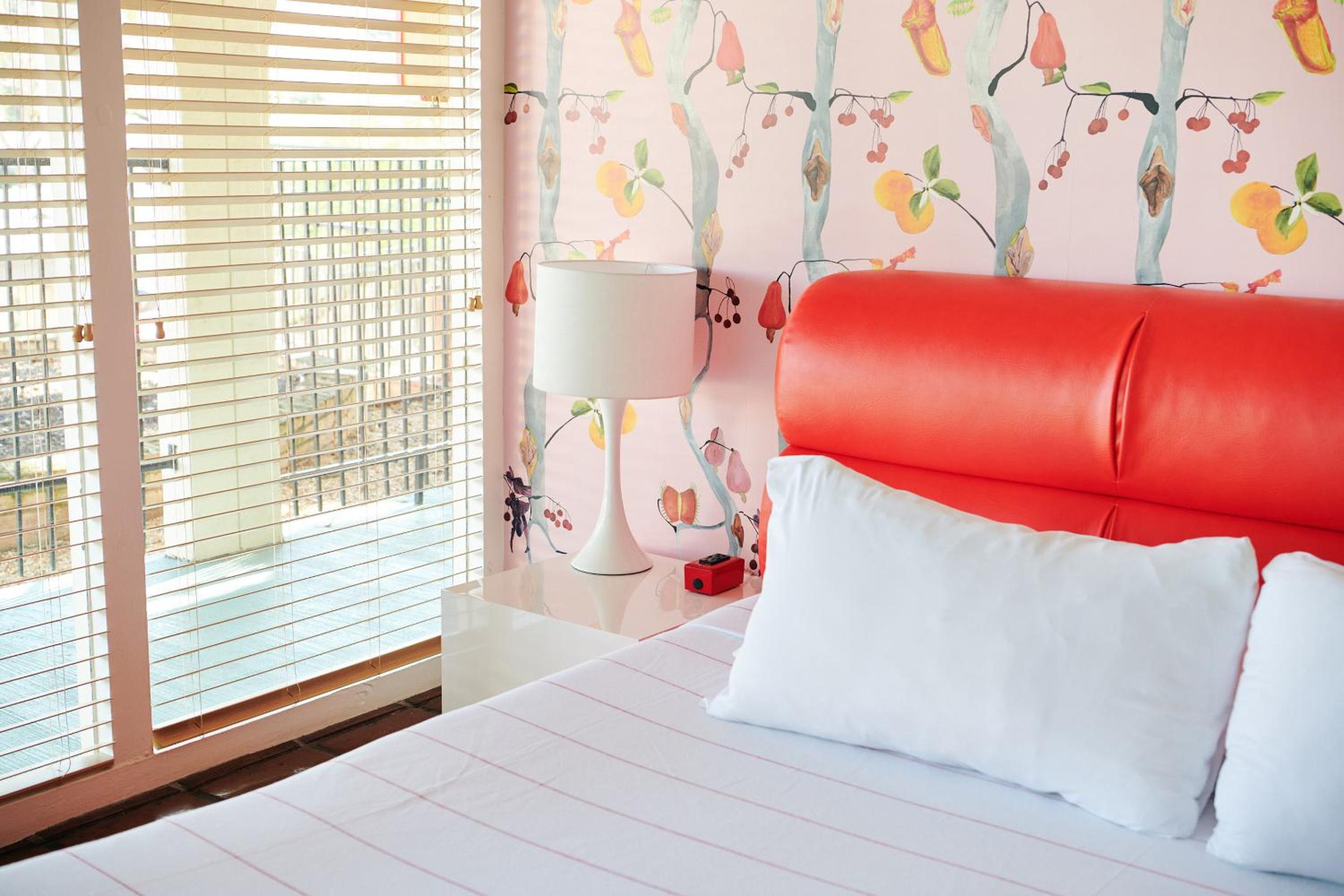 King Room With Pool View