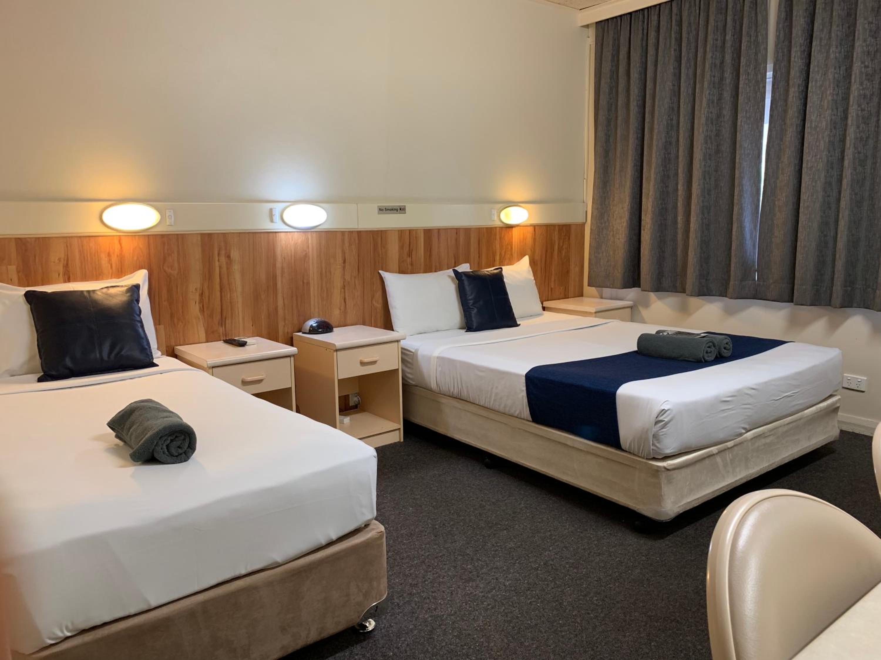 Deluxe Triple Room photo 3