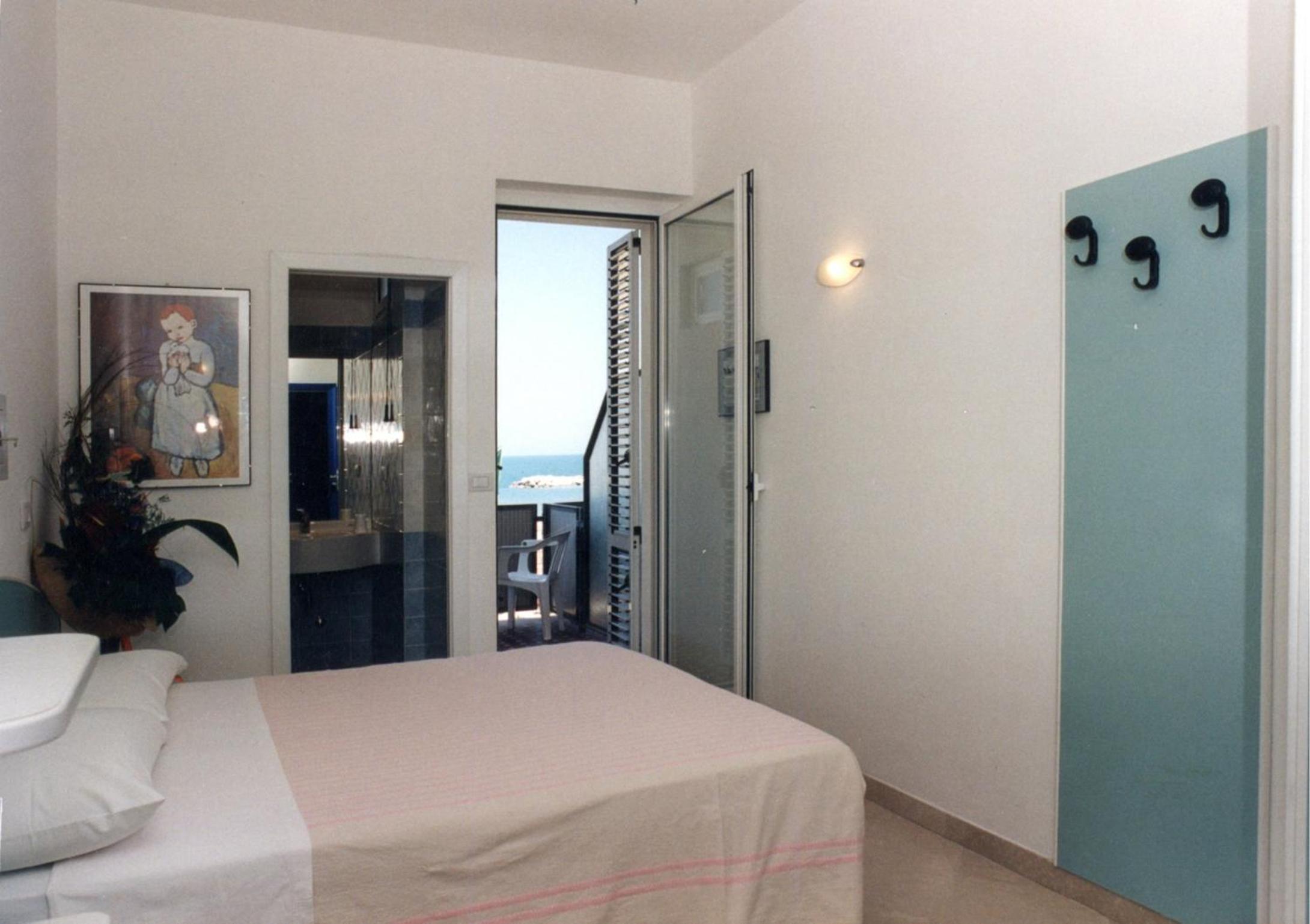 Double Or Twin Room With Sea View