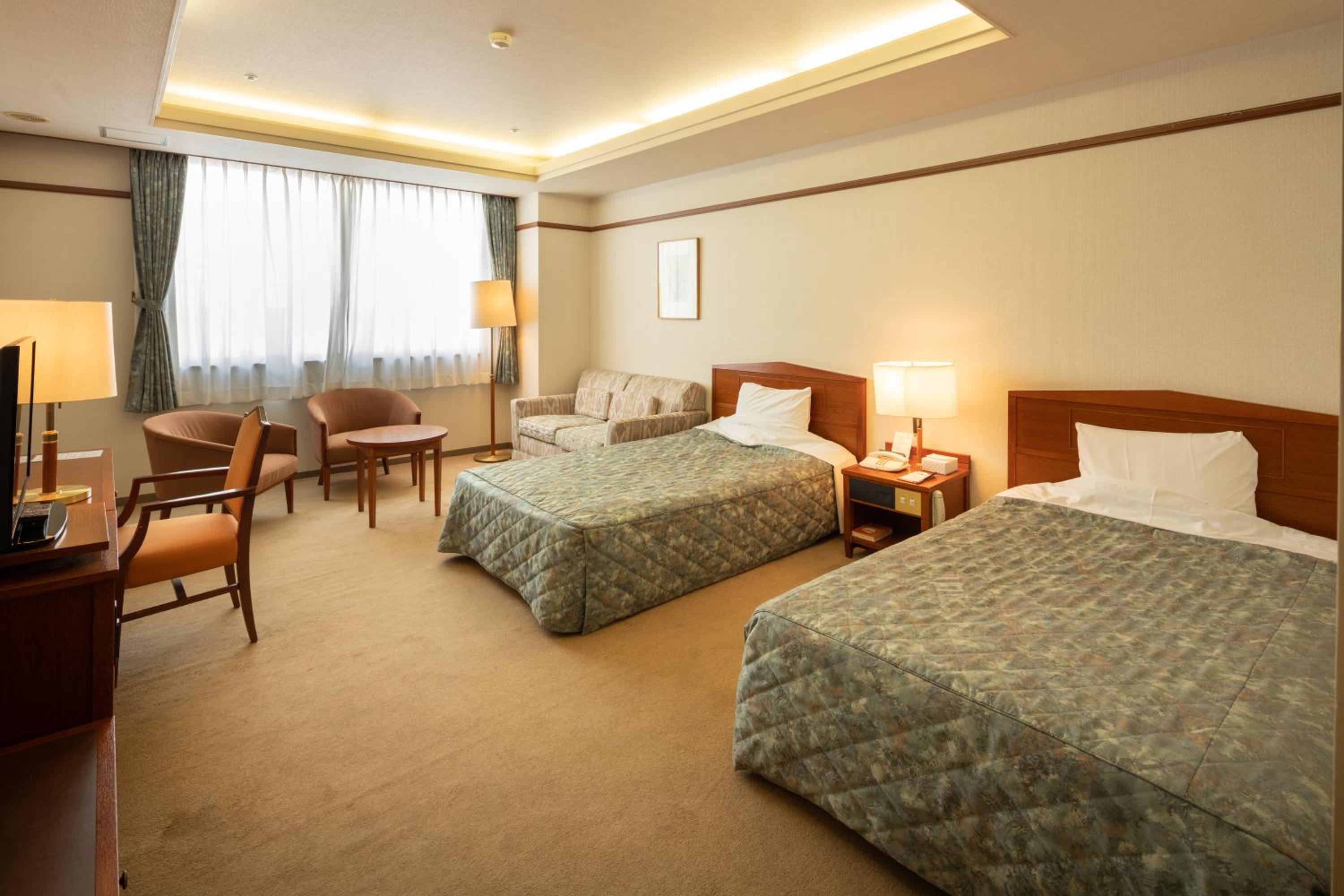 Deluxe Twin Room - Non-Smoking photo 1