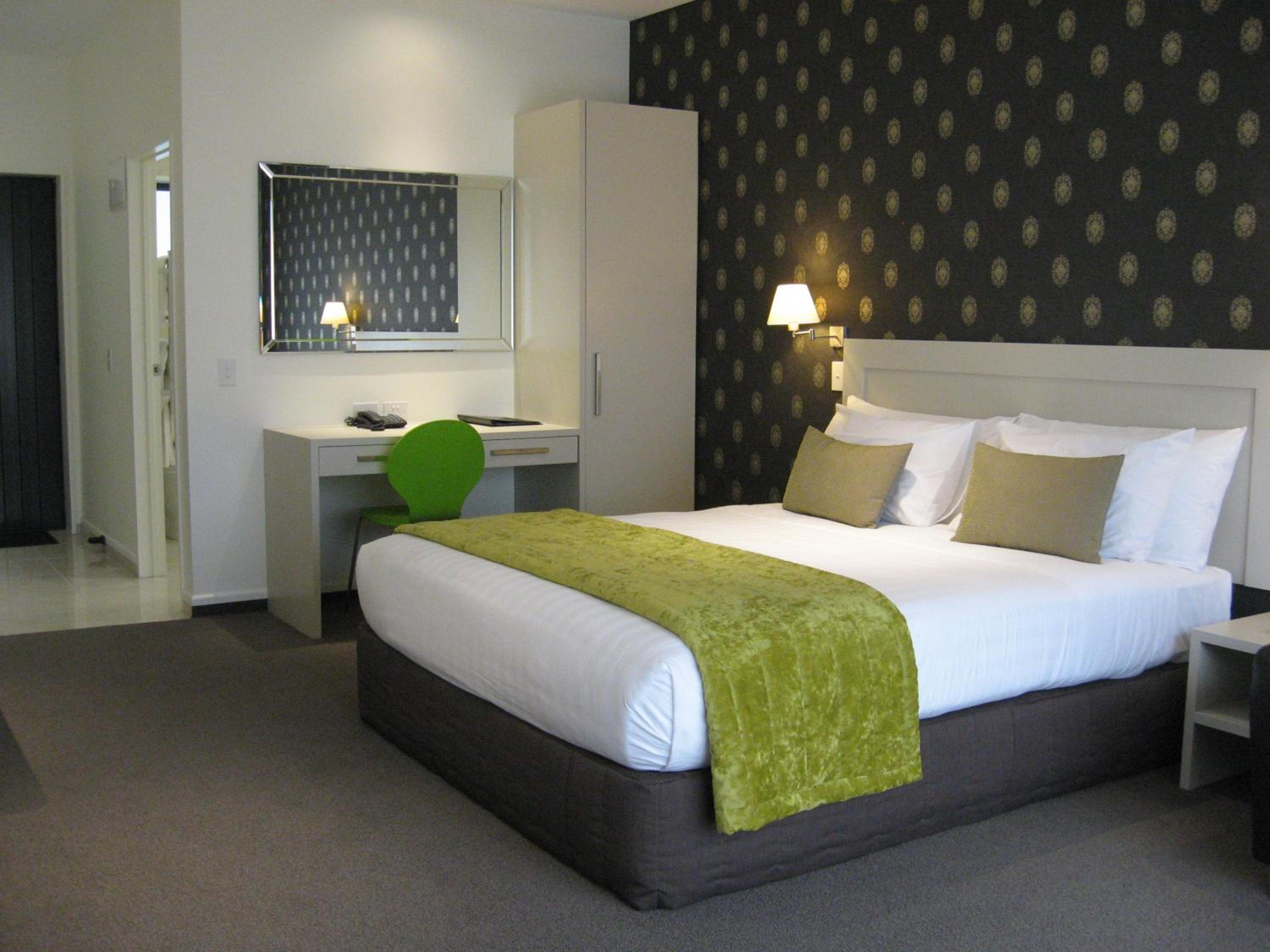 Executive Studio with Spa Bath 