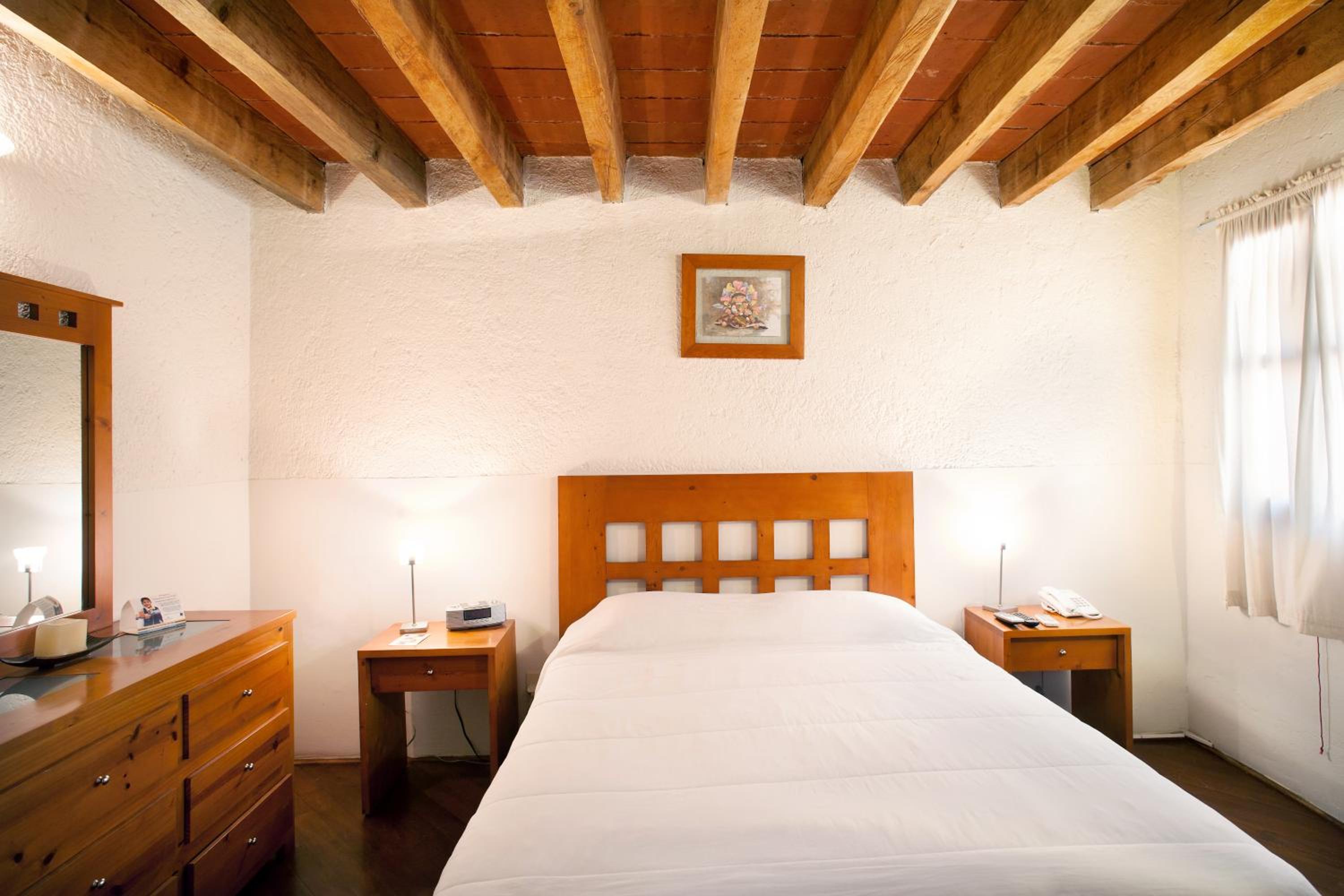 Two-Bedroom Villa - Photo 16