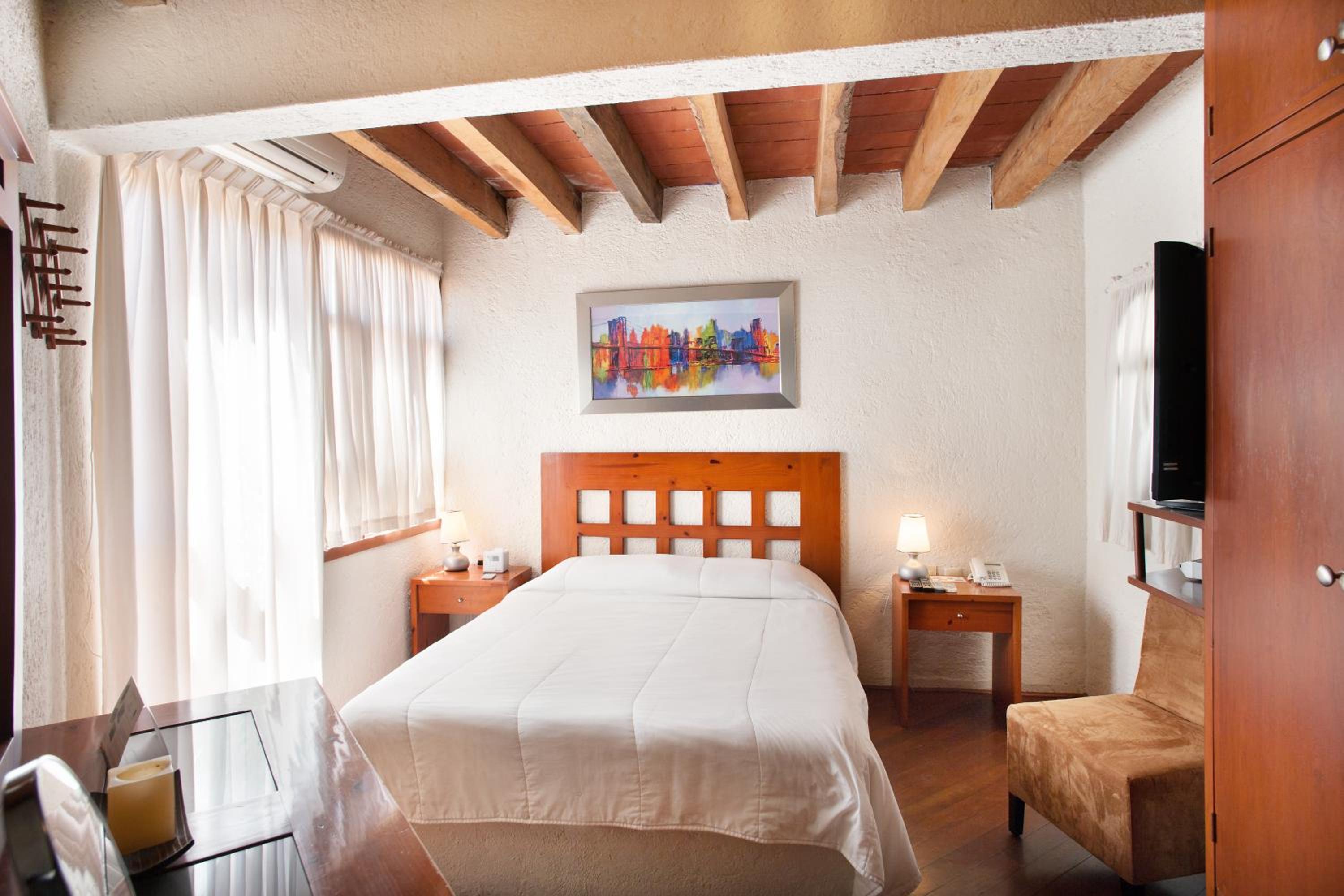 Two-Bedroom Villa - Photo 15