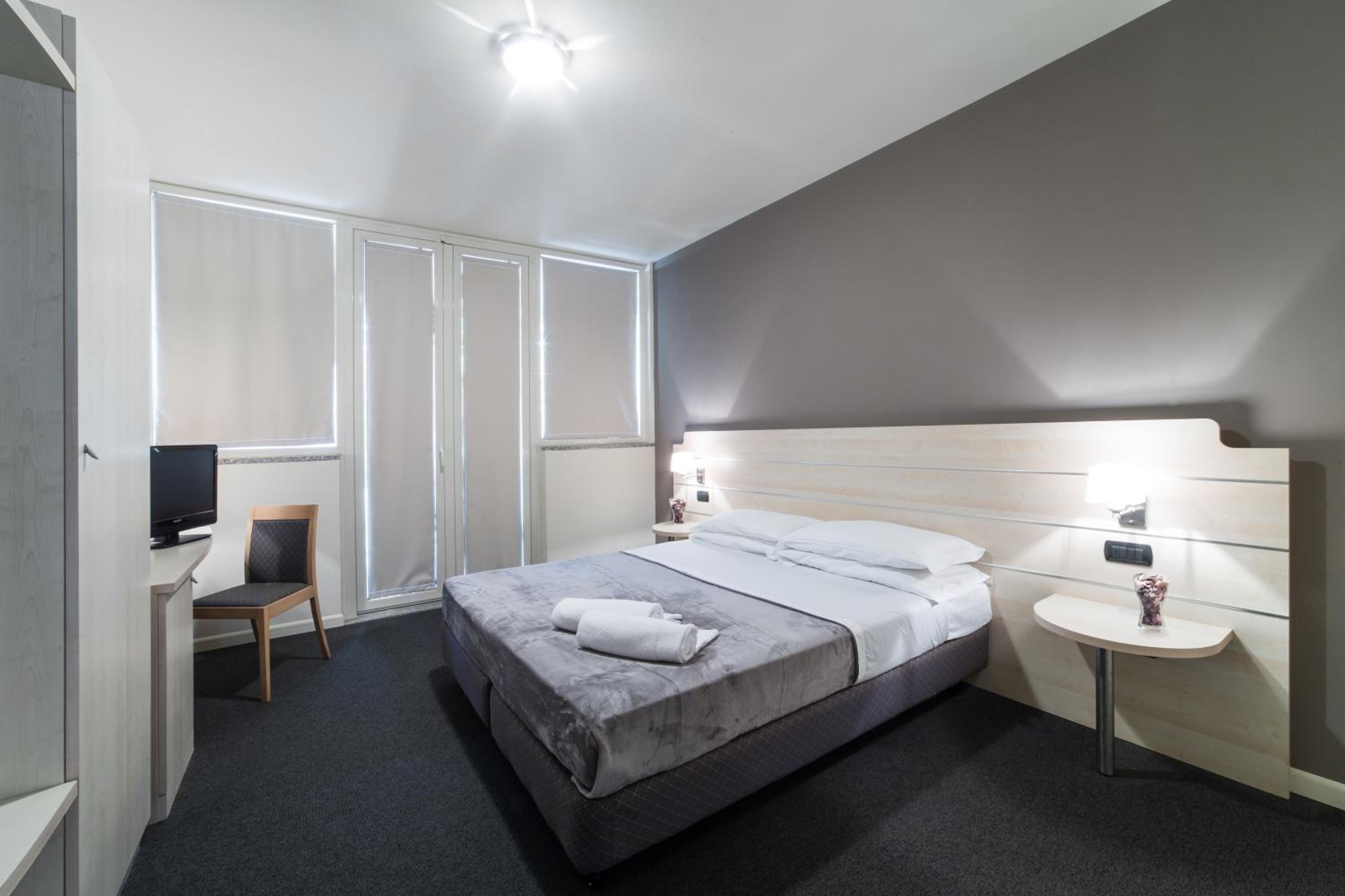 Deluxe Double or Twin Room with Balcony photo 1