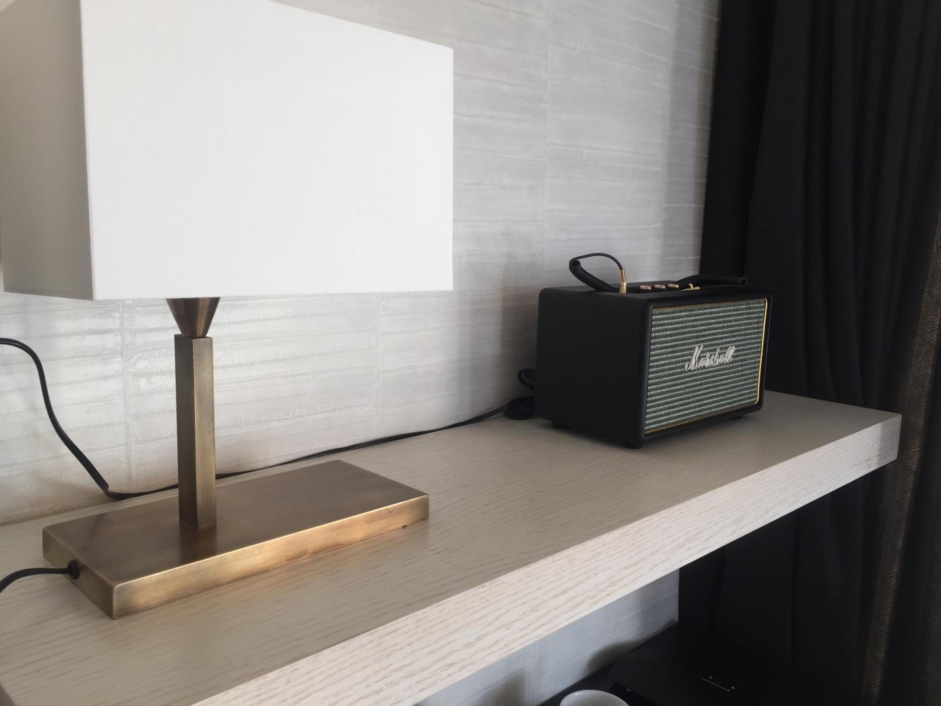 Junior Suite with Balcony - Photo 7
