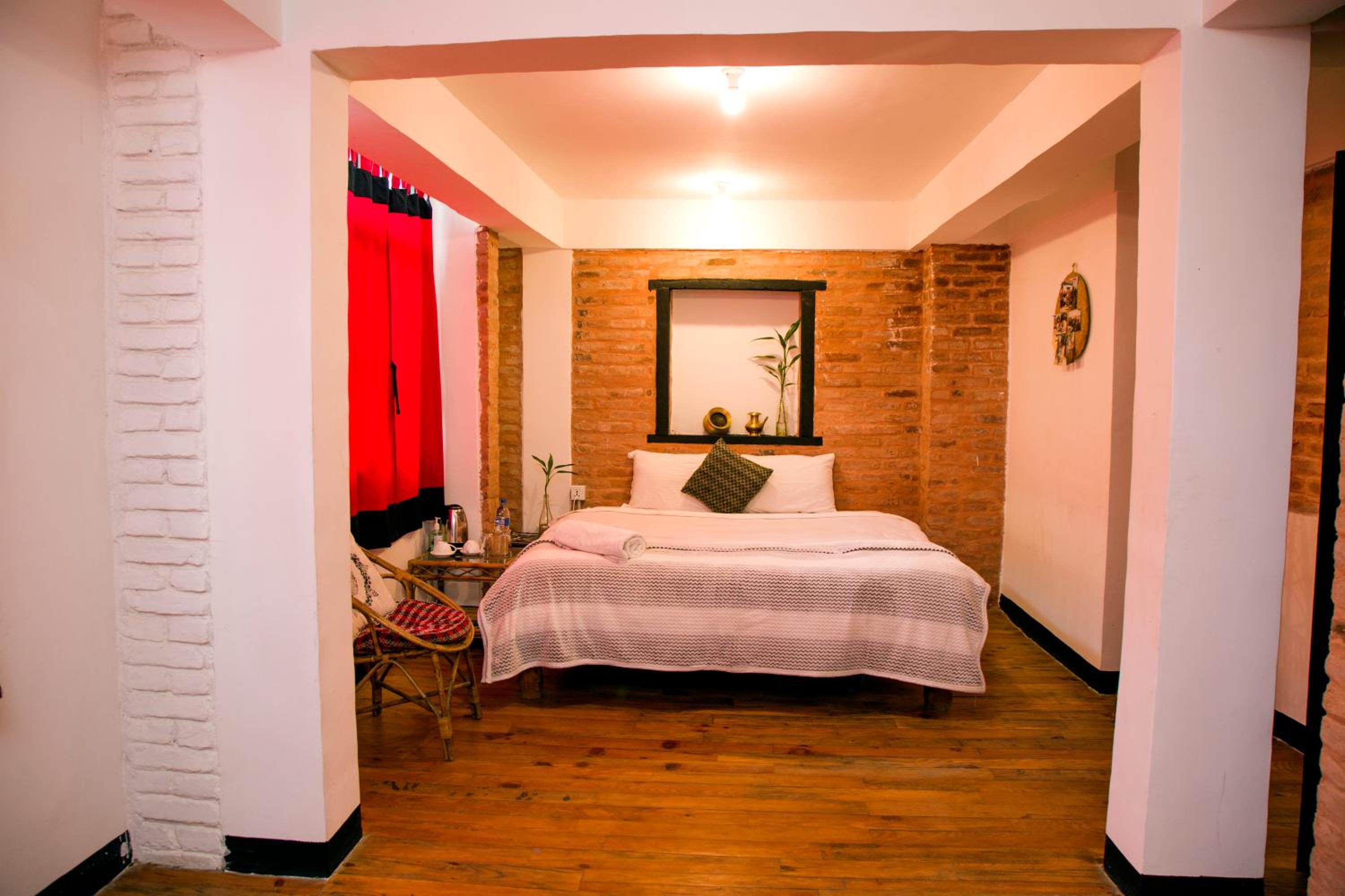 Deluxe Double or Twin Room photo 3