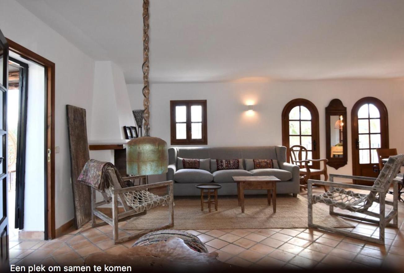 Villa photo 3