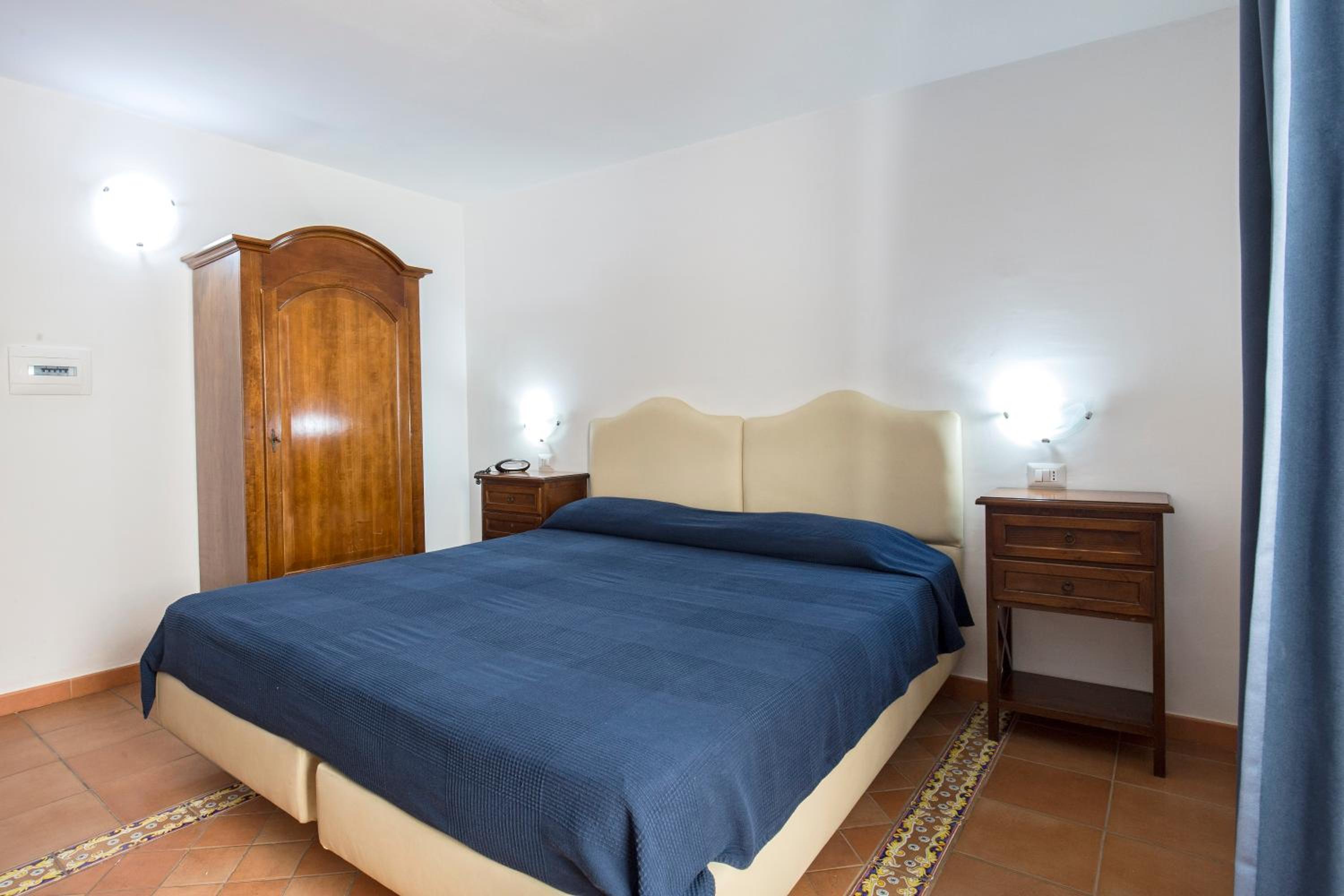 Economy Double Room - Photo 4