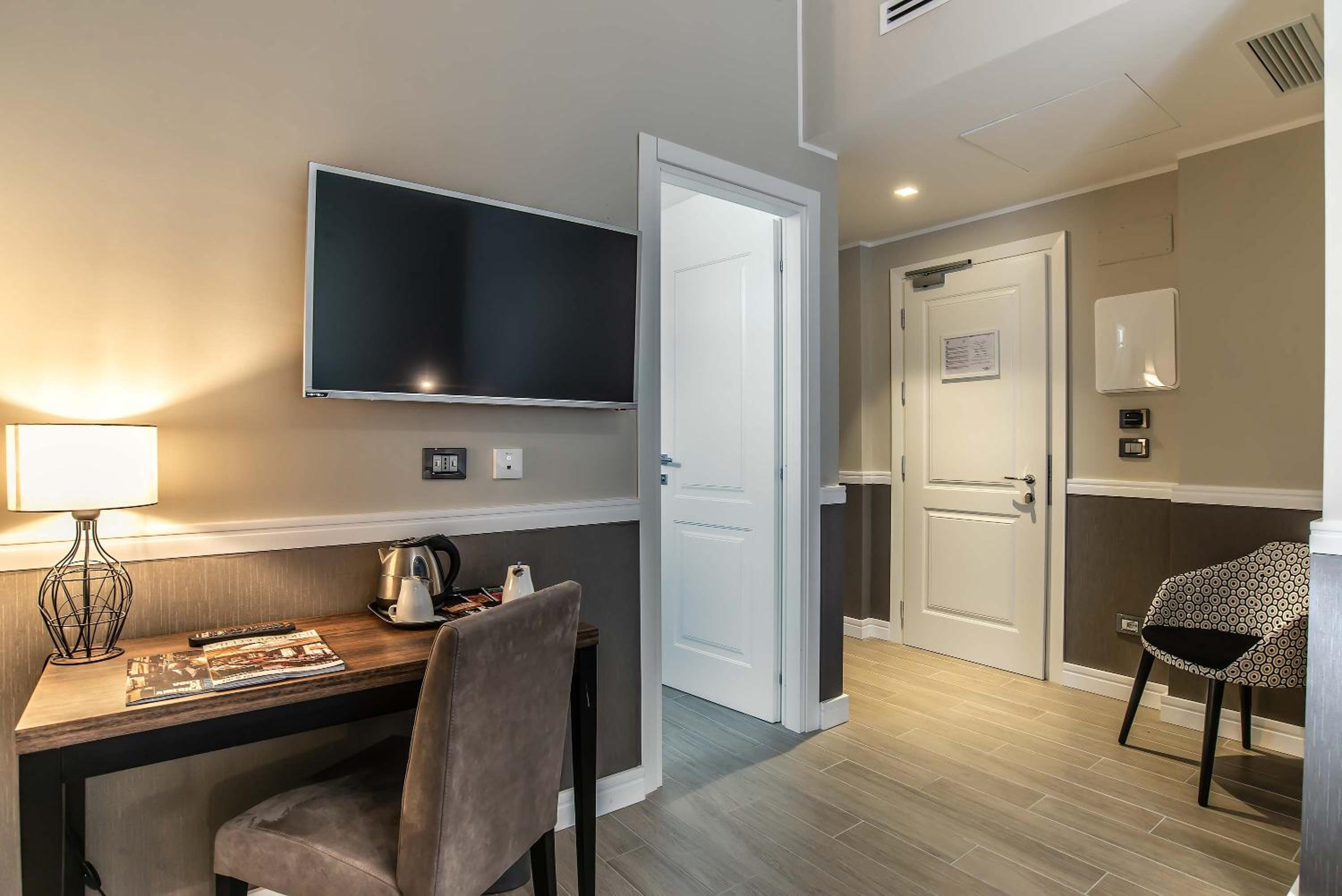 Double or Twin Room photo 1