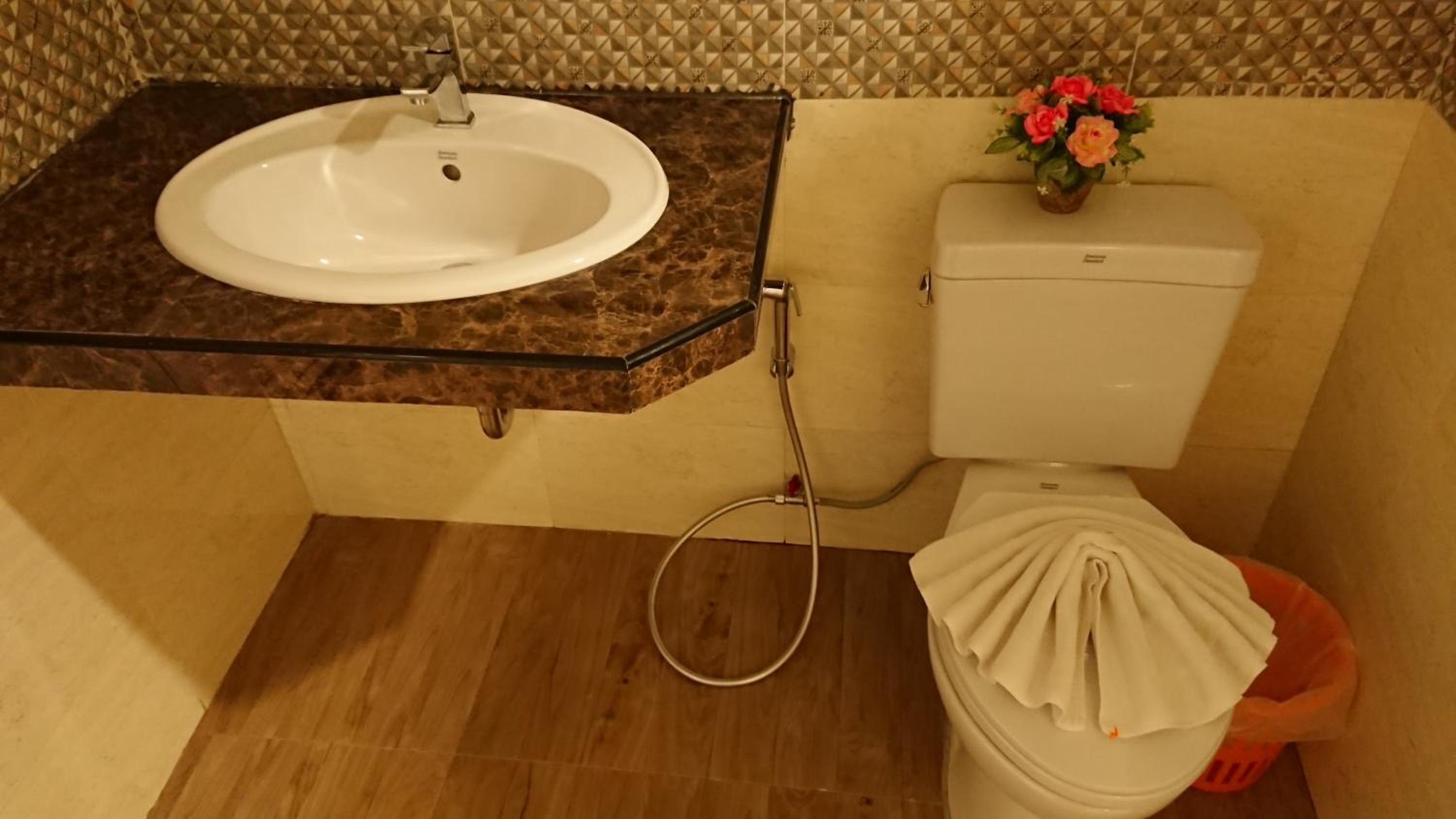 Single Room with Garden View - Photo 16