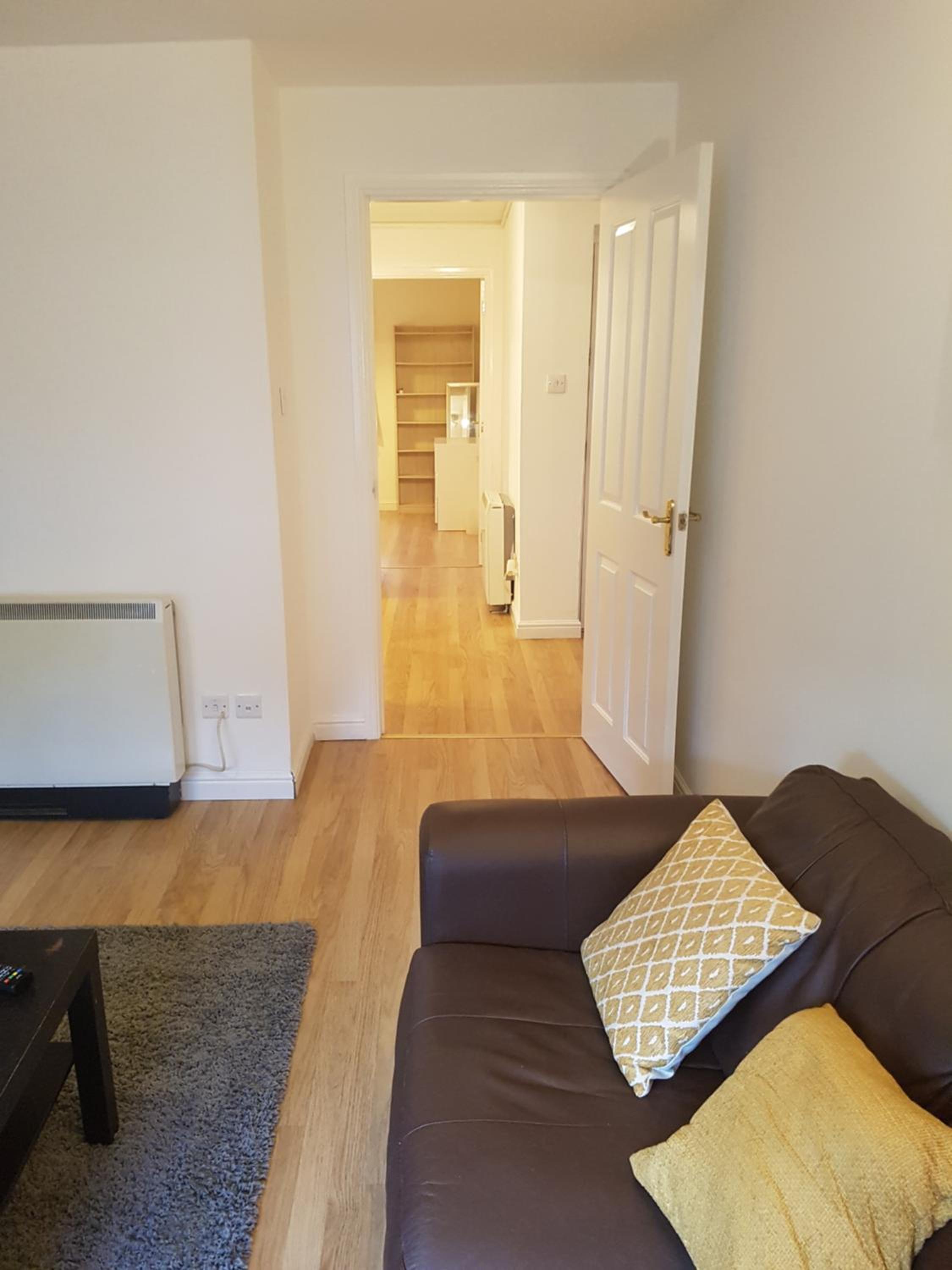 Apartment photo 3