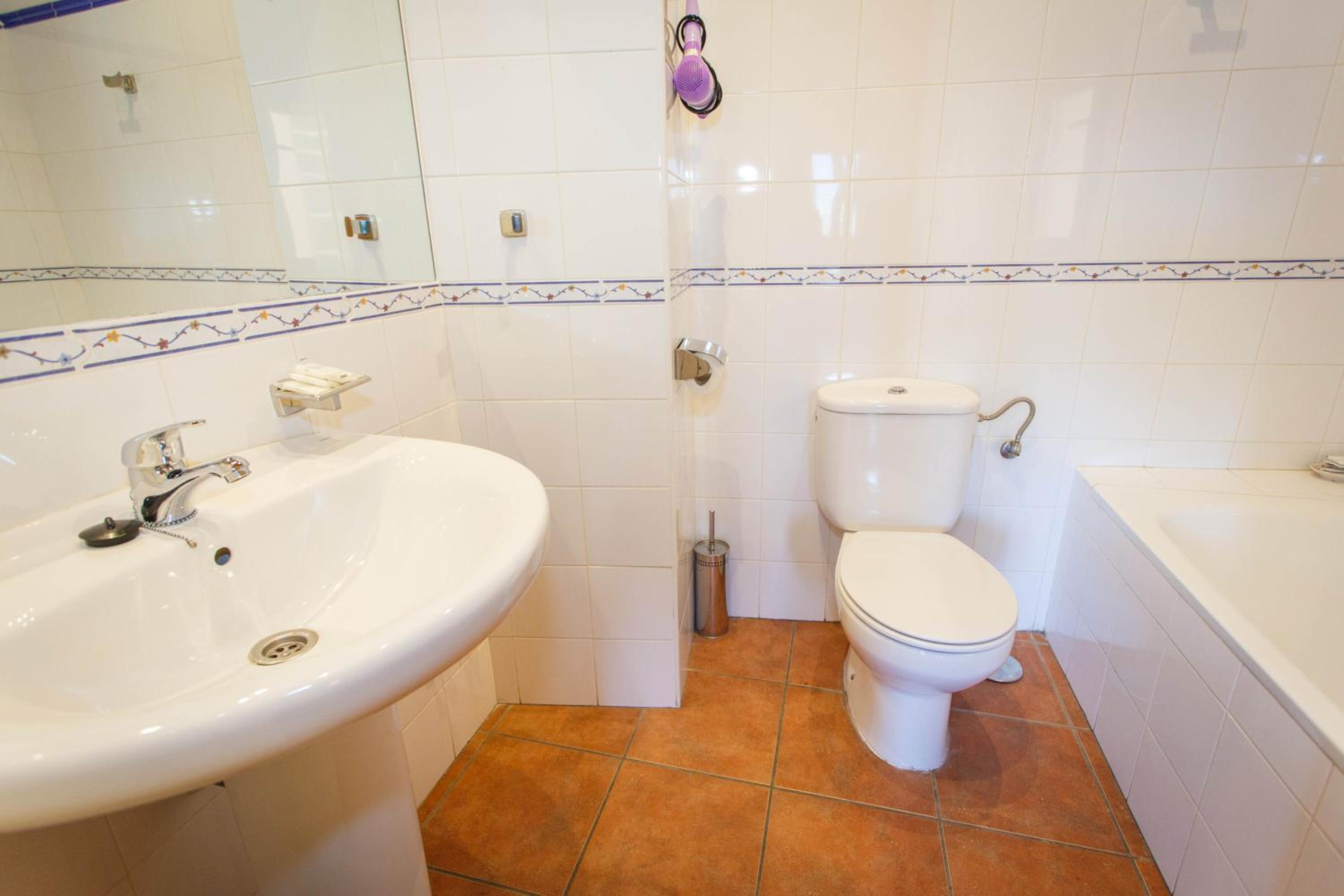 Two-Bedroom House photo 3