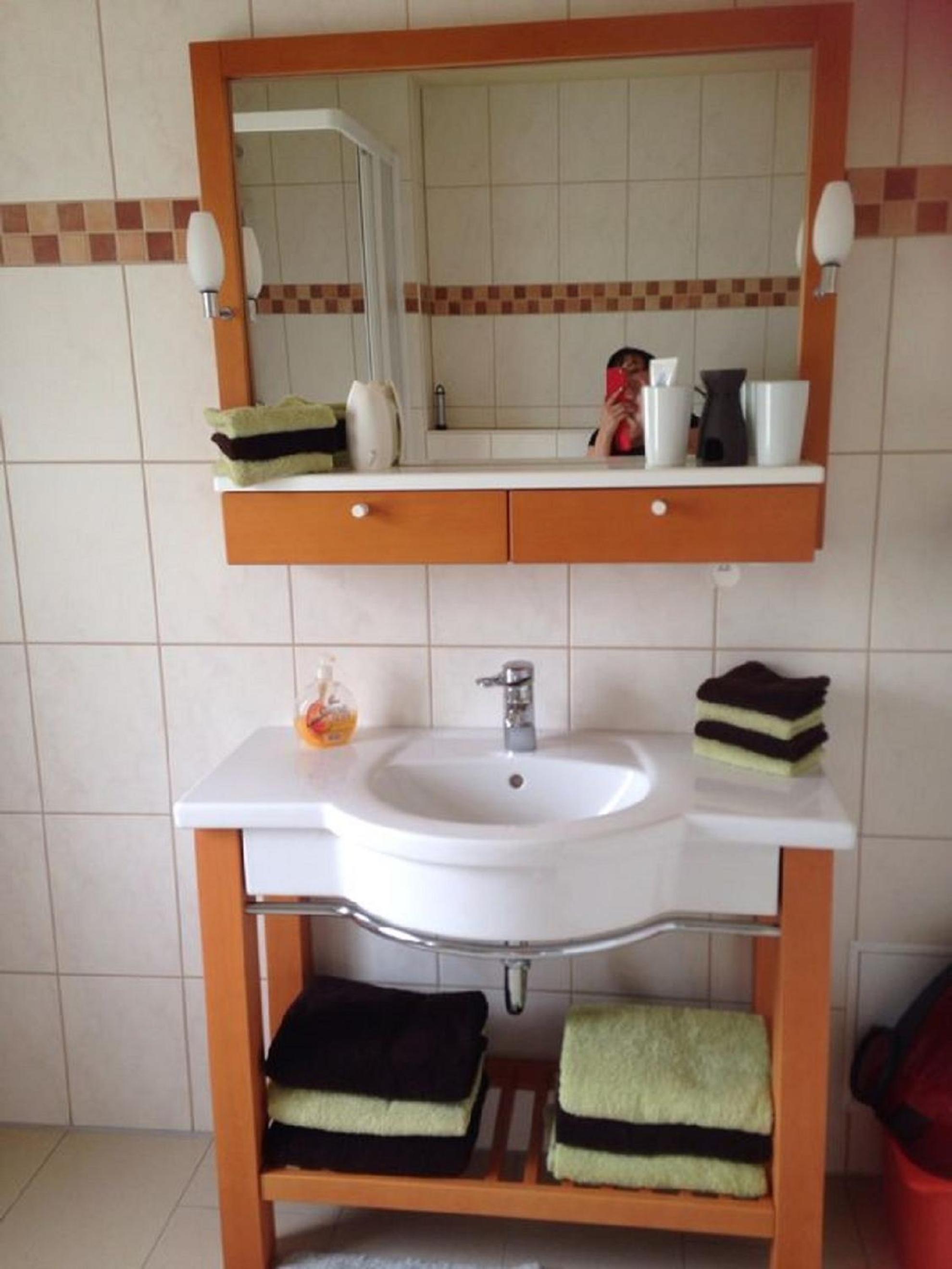 One-Bedroom Apartment - Photo 12