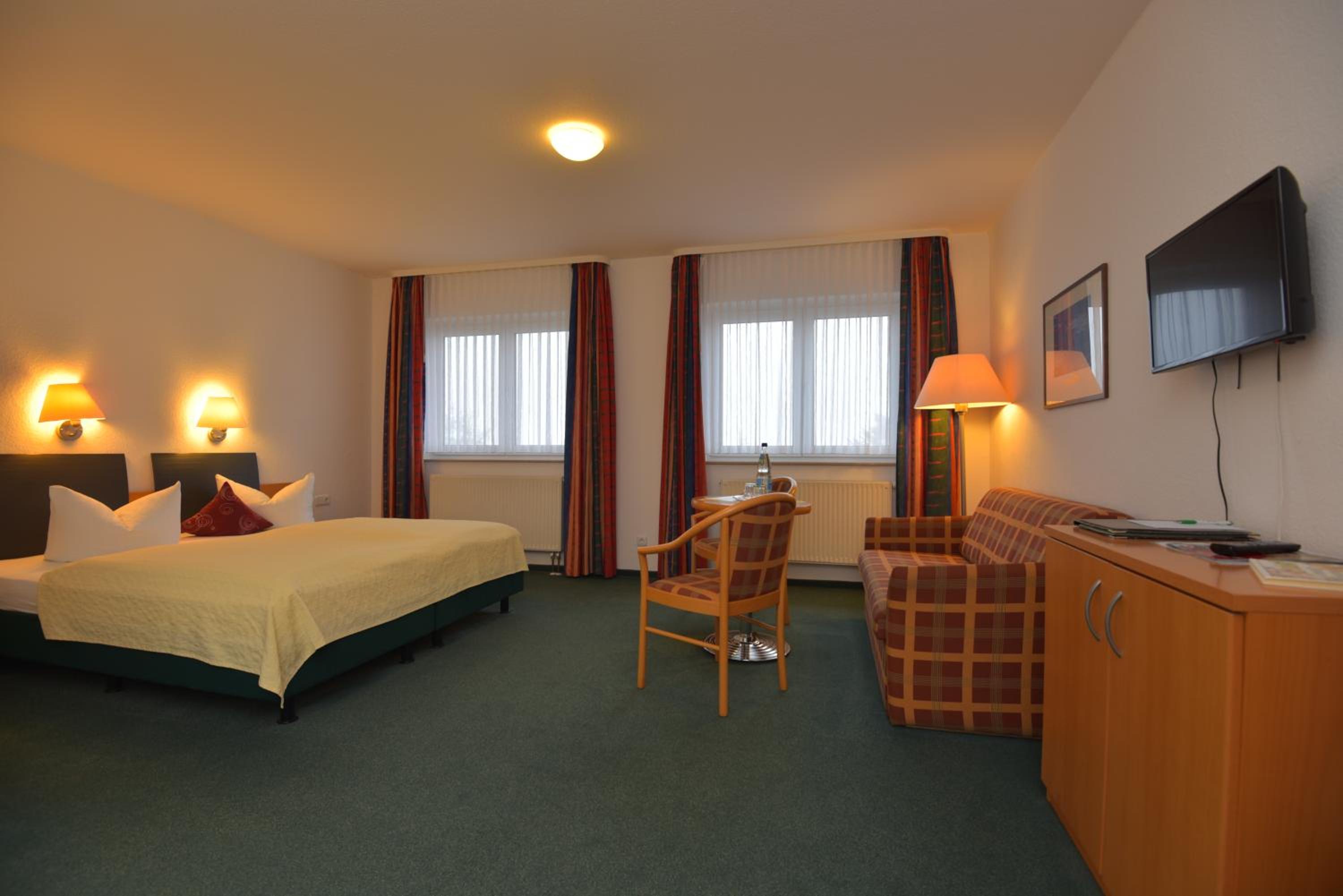 Quadruple Room - Photo 5