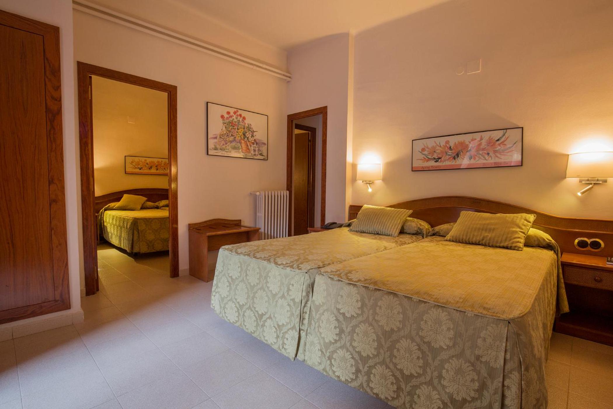 Quadruple Room photo 1