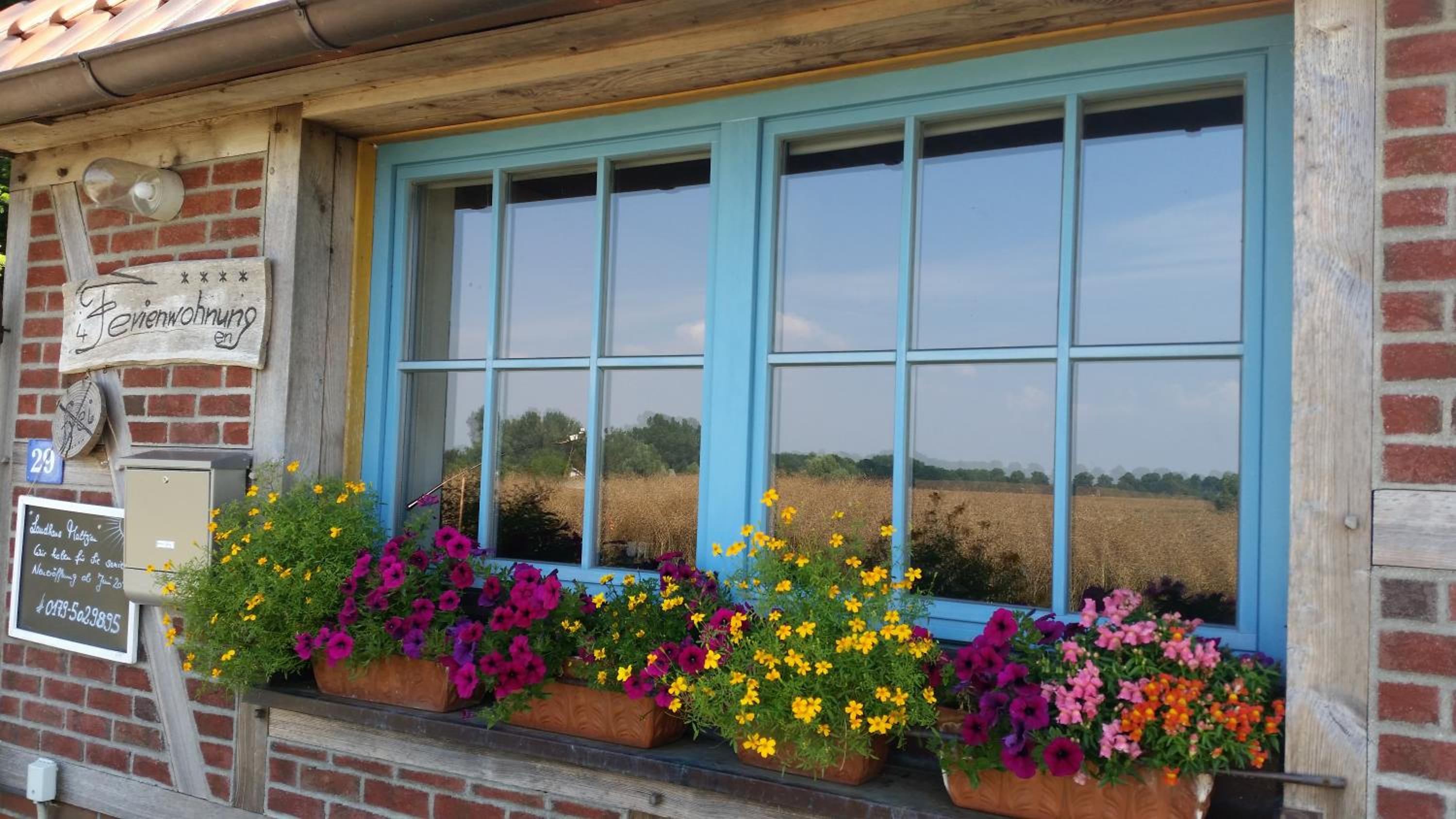 Two-Bedroom Apartment with Garden View photo 2