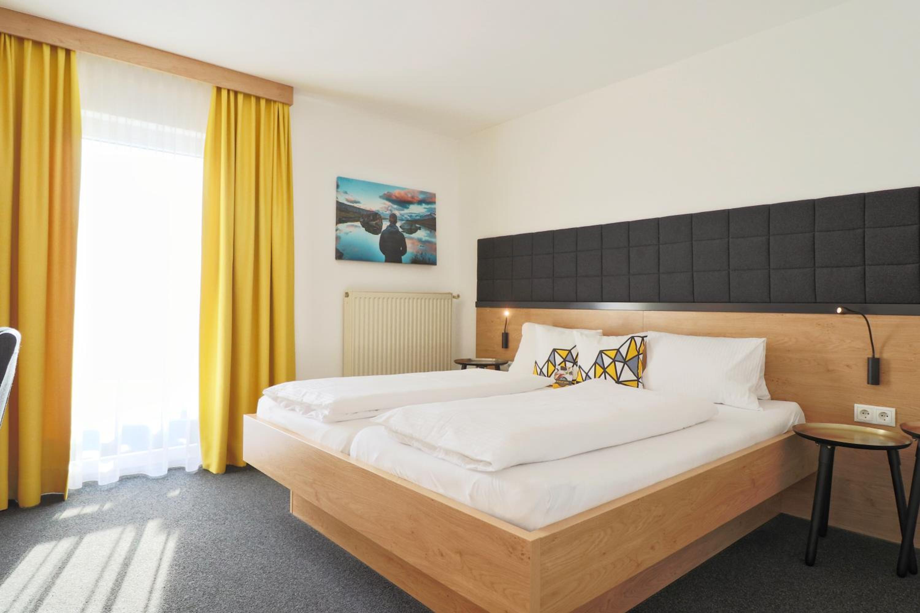 Standard Double Room - Photo 8