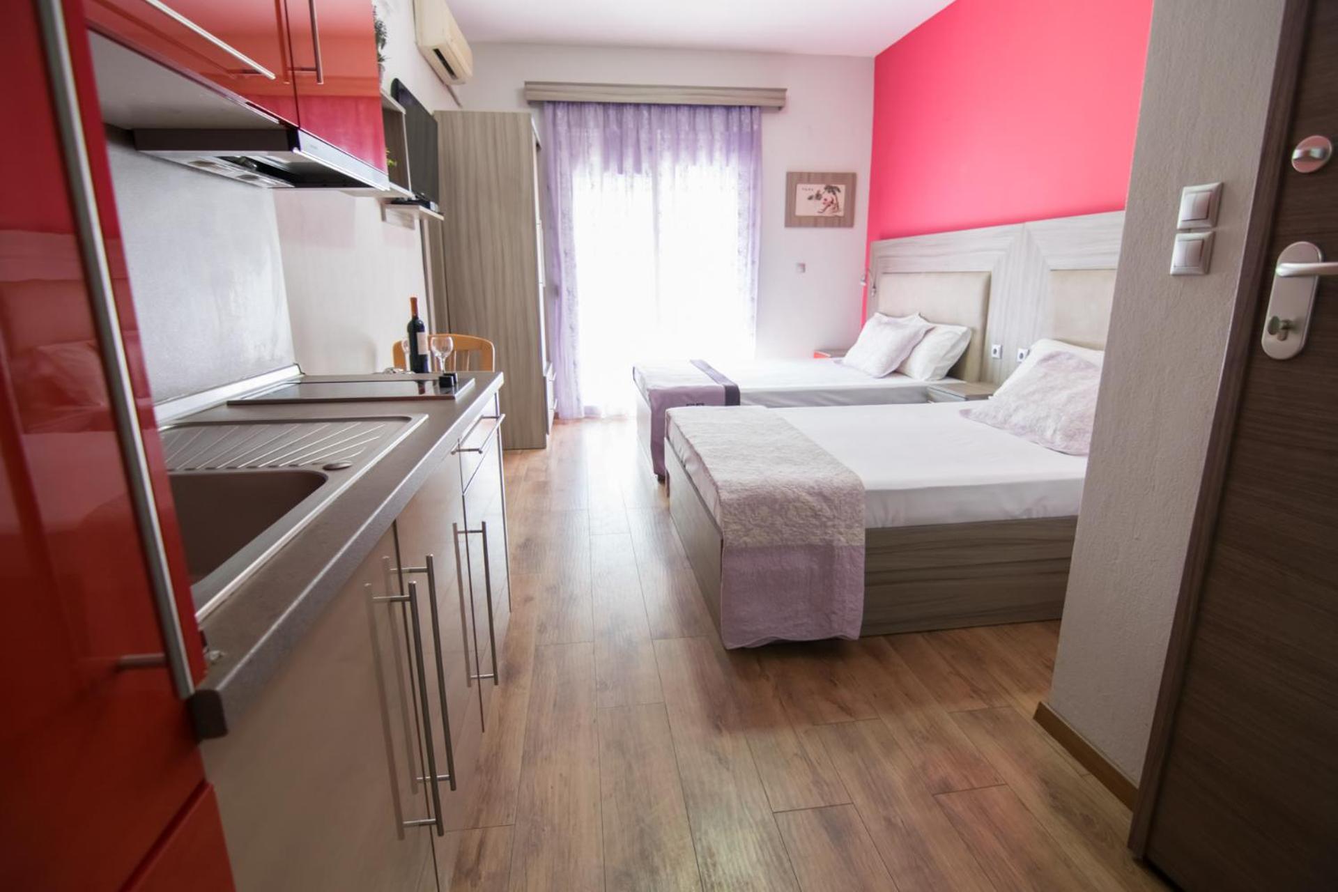 Studio Apartment photo 1