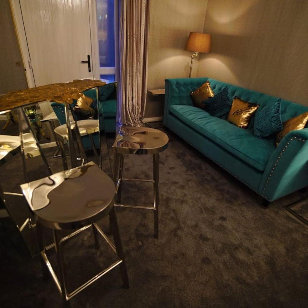 Queen Suite with Spa Bath - Photo 2