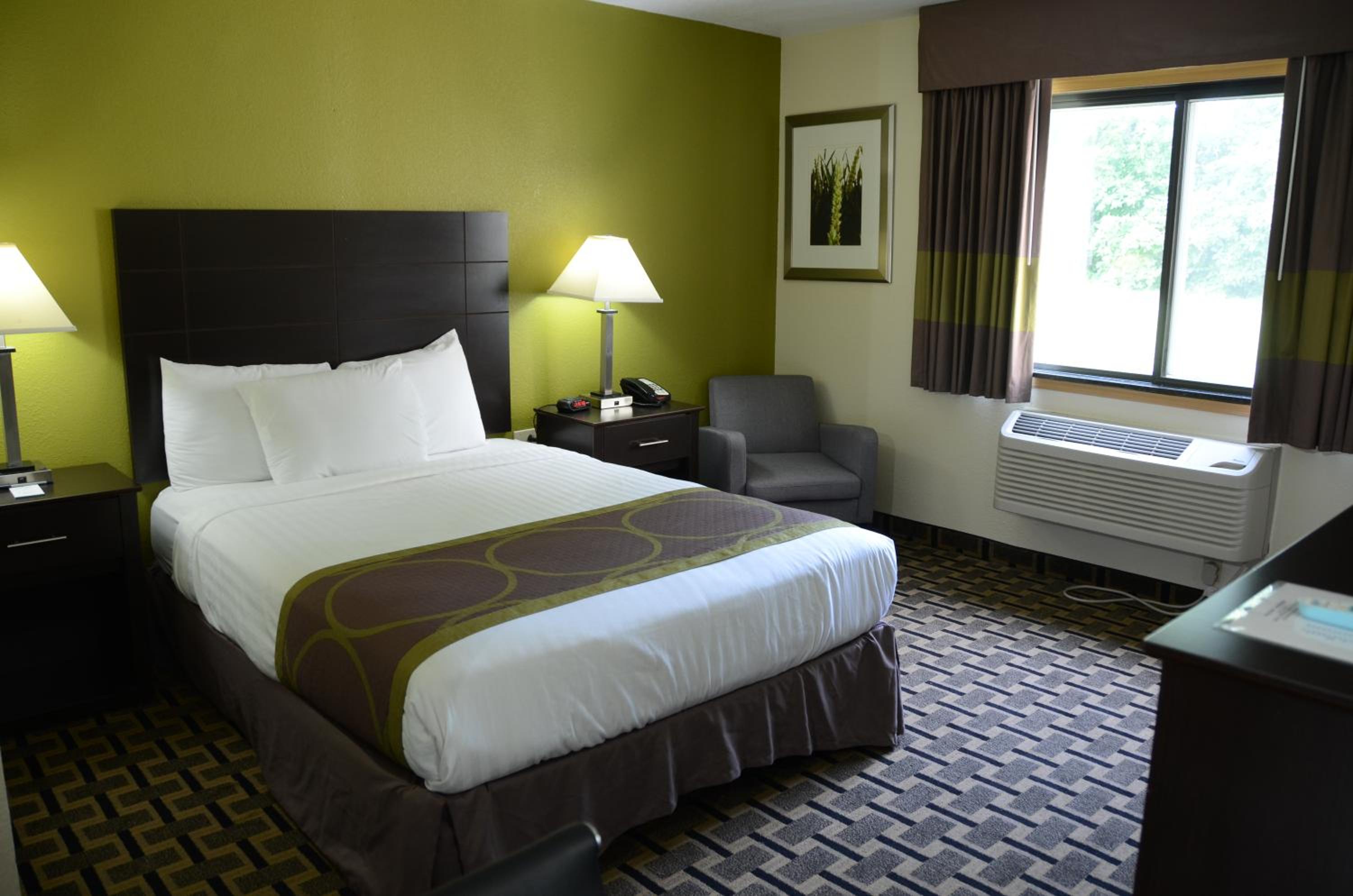 Queen Room - Mobility Access/Non-Smoking - Photo 1