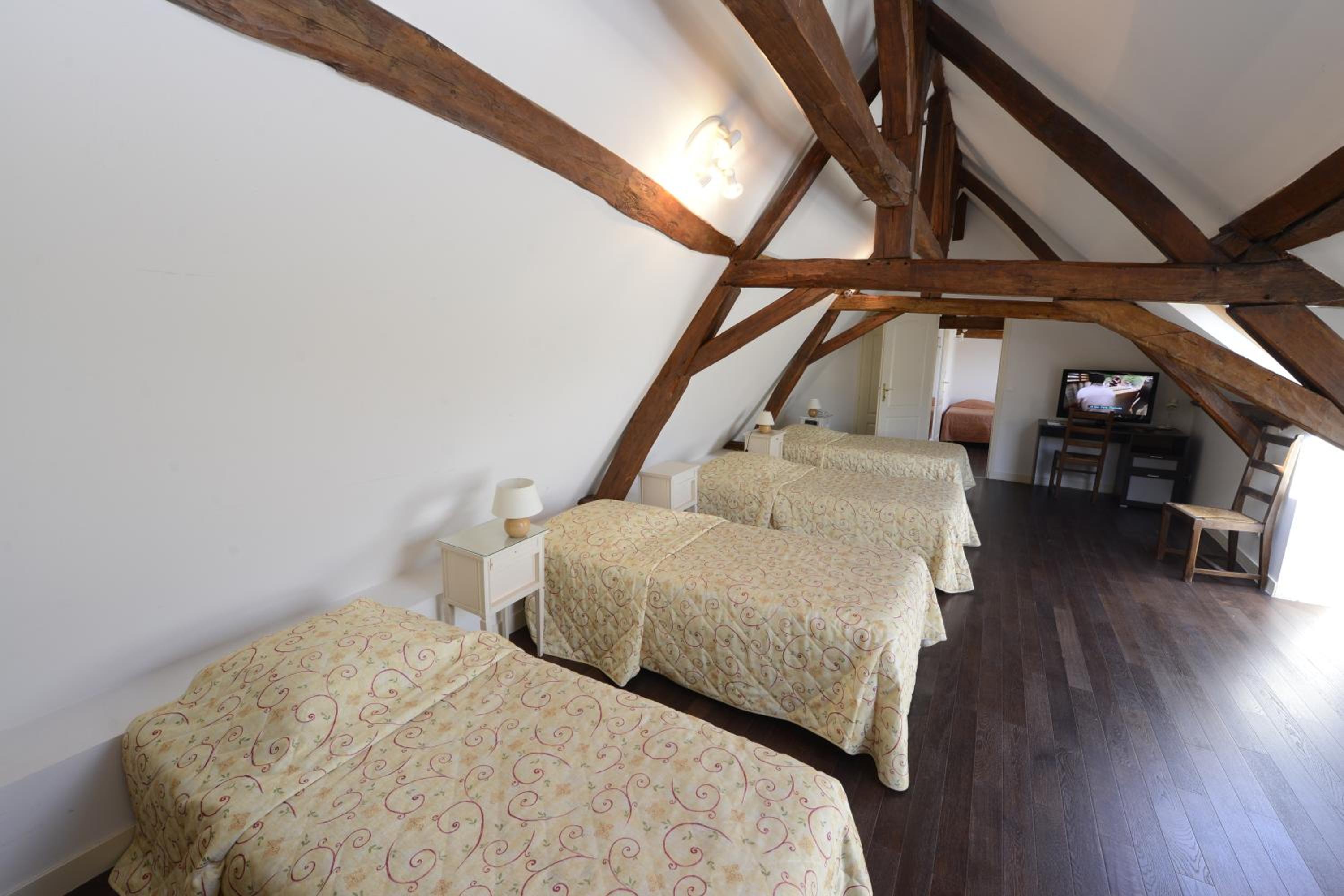 Family Room (6 Adults)