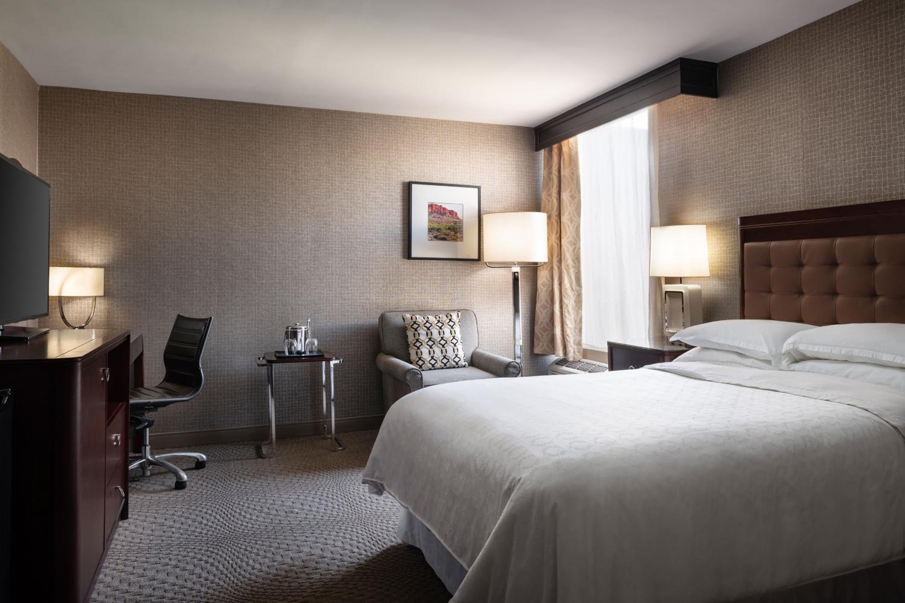 Deluxe Double Room With Pool View