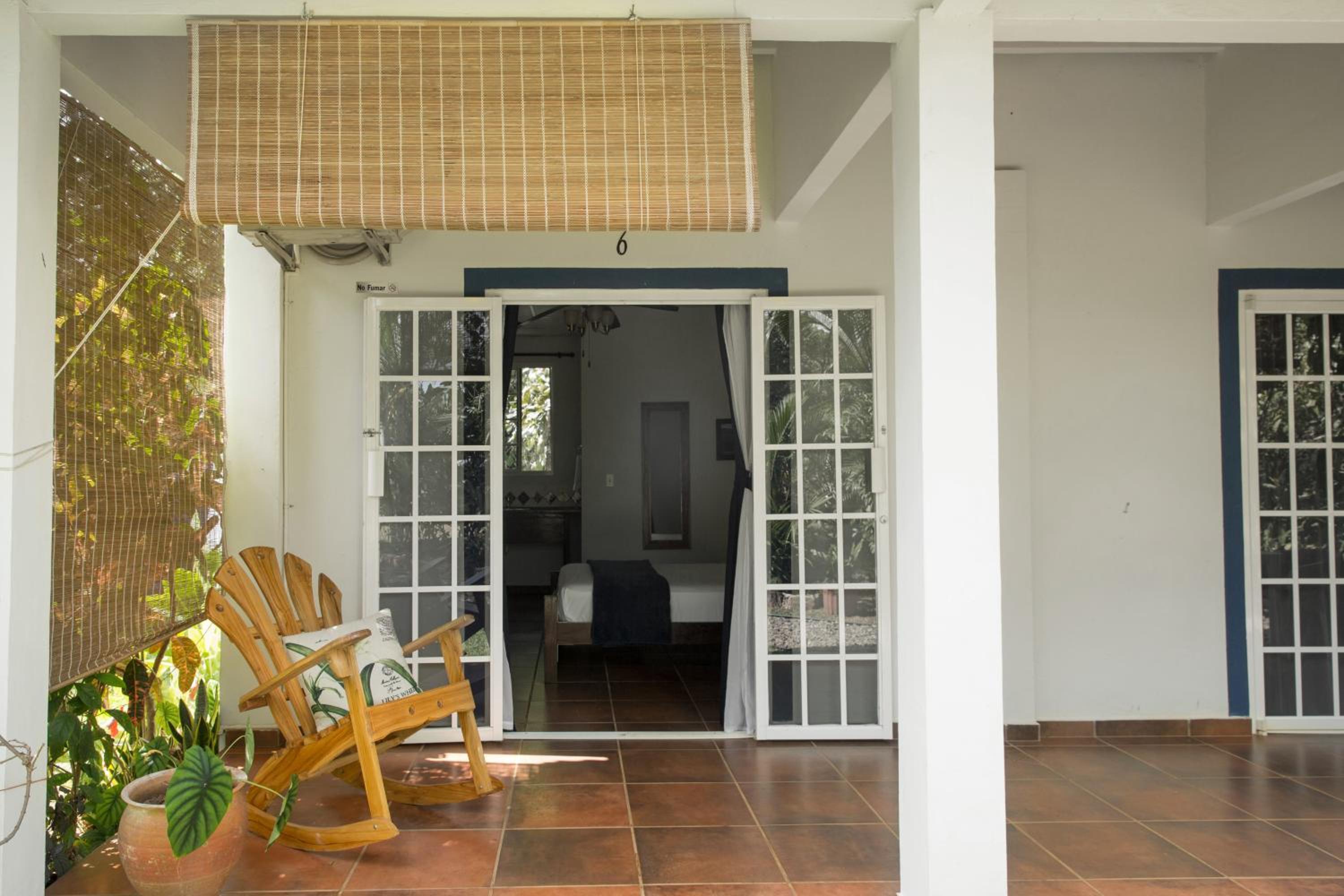 Family Room with Garden View photo 2