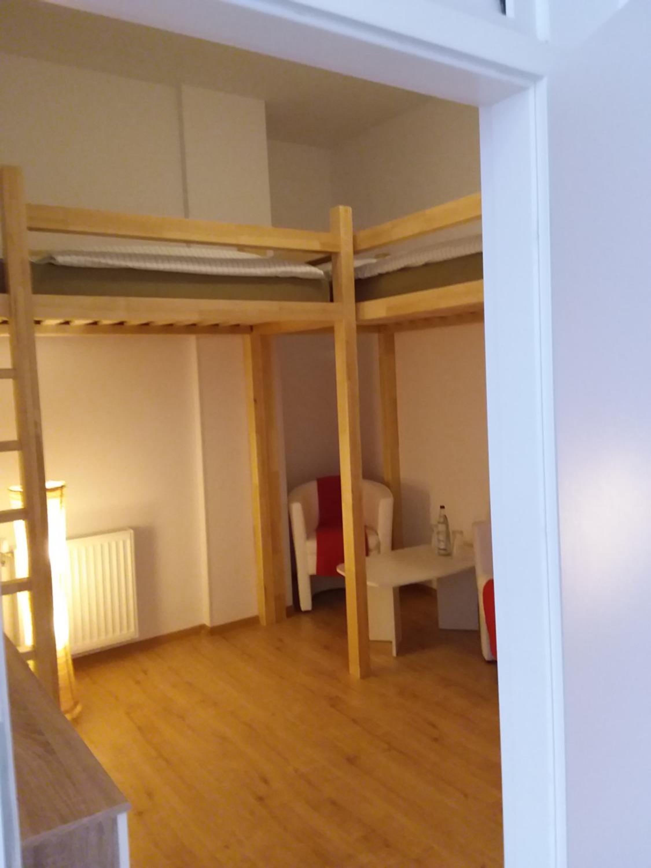 Small Twin Room photo 1