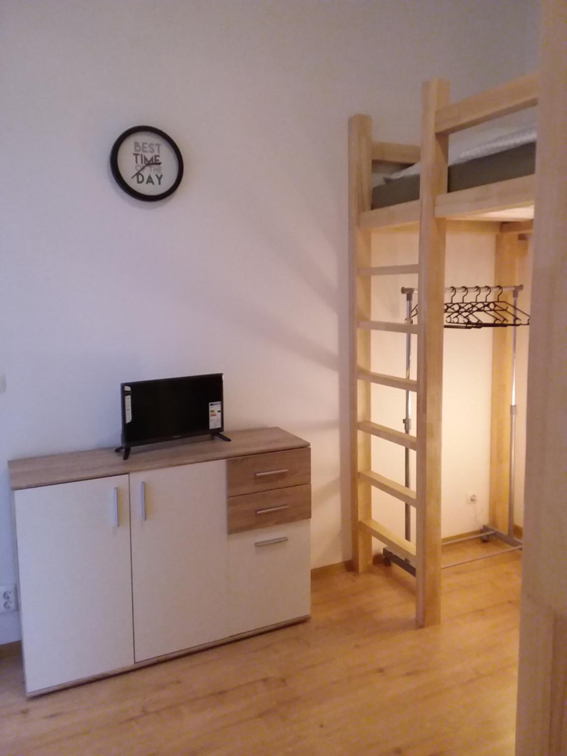 Small Twin Room photo 1
