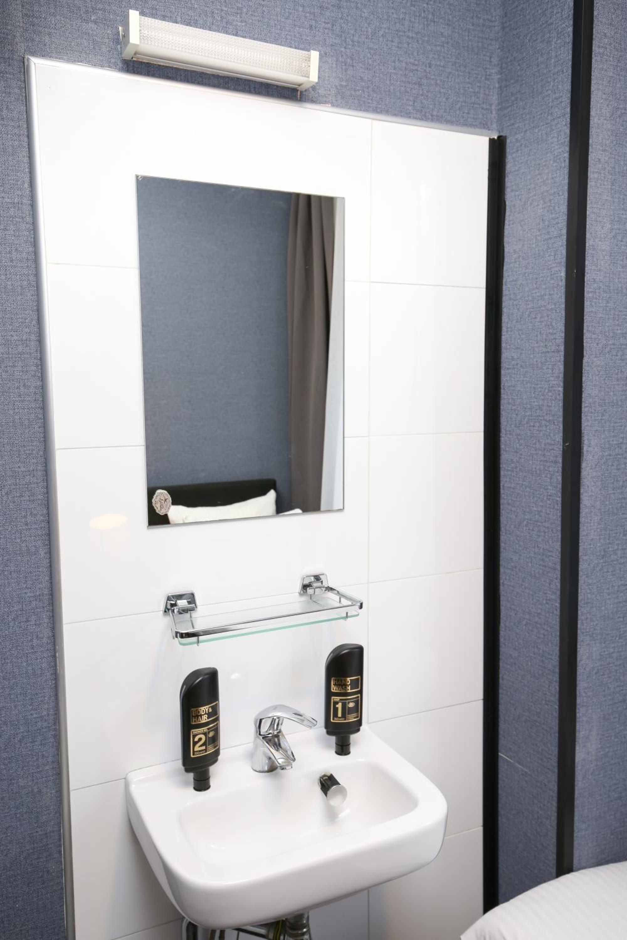 Economy Single Room with Shared Bathroom