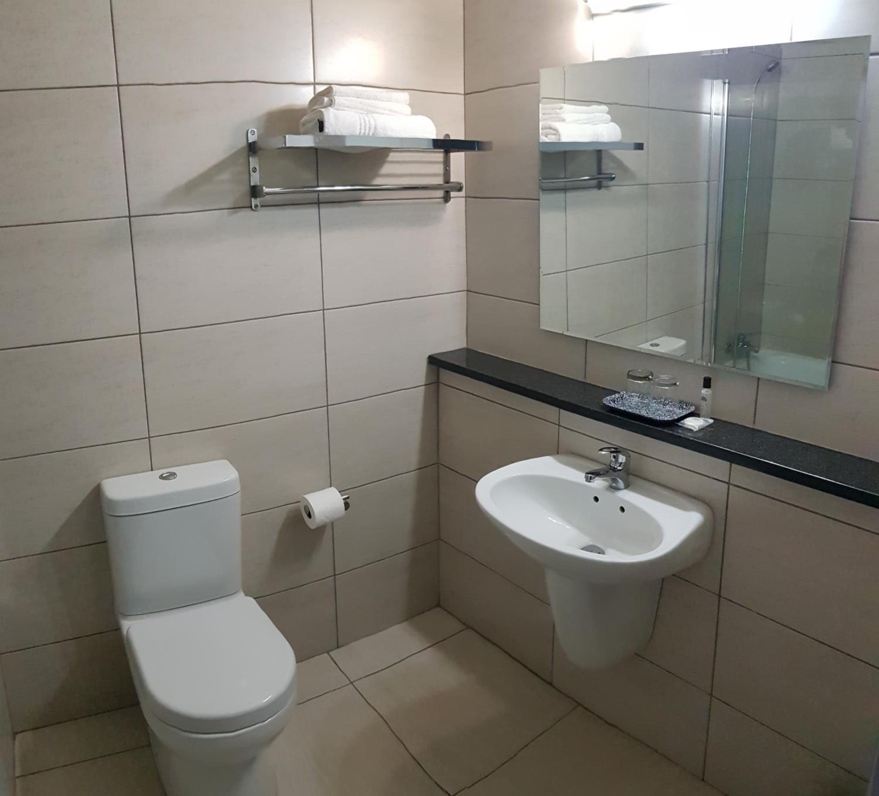 Double or Twin Room photo 3