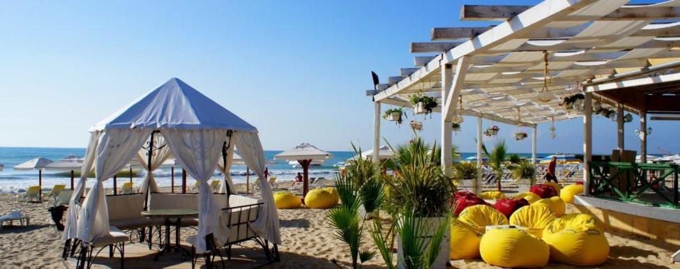 Deluxe double room with Front Sea View - Photo 5