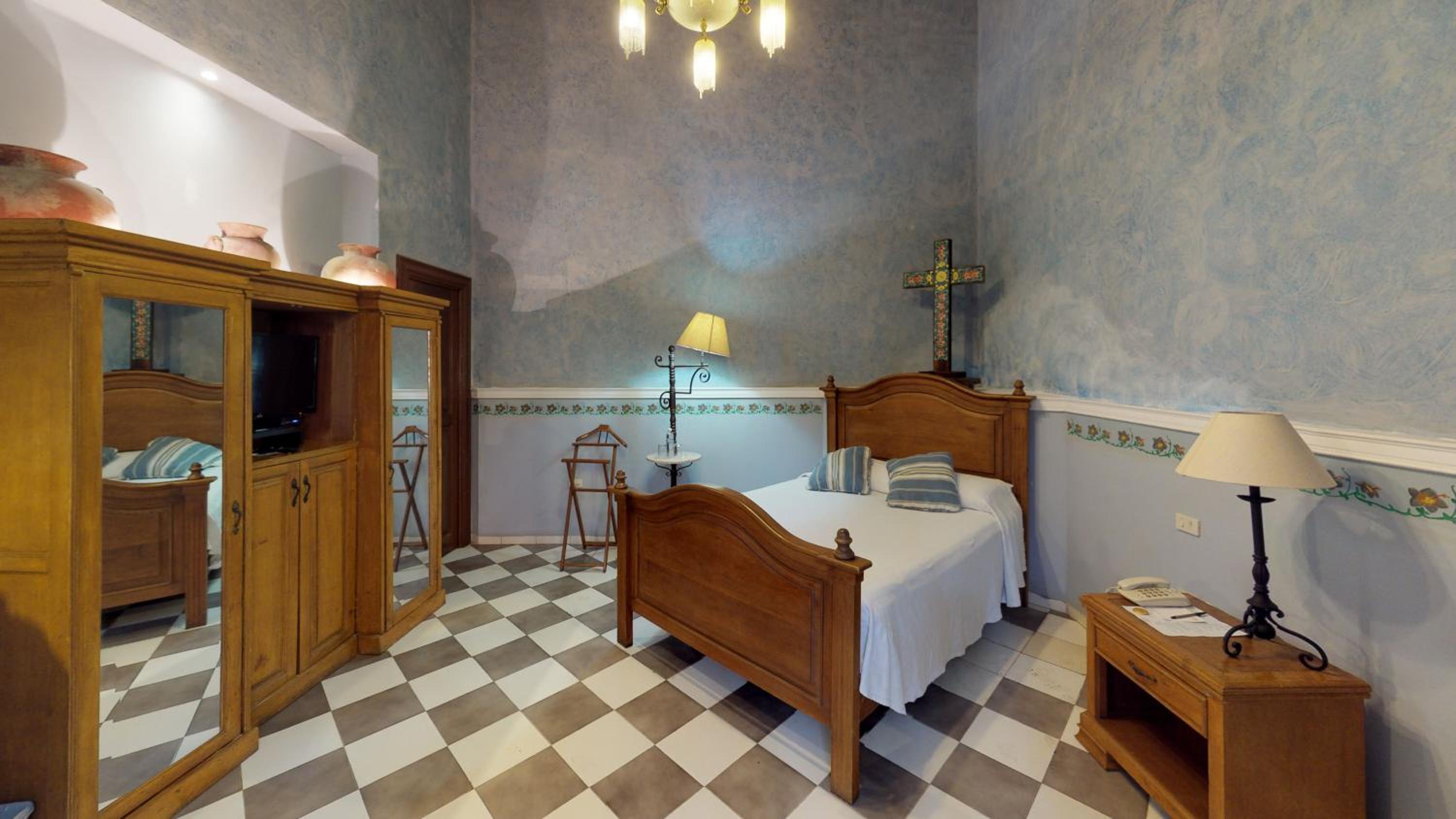 Deluxe Suite 1 double bed & garden view - Photo 9