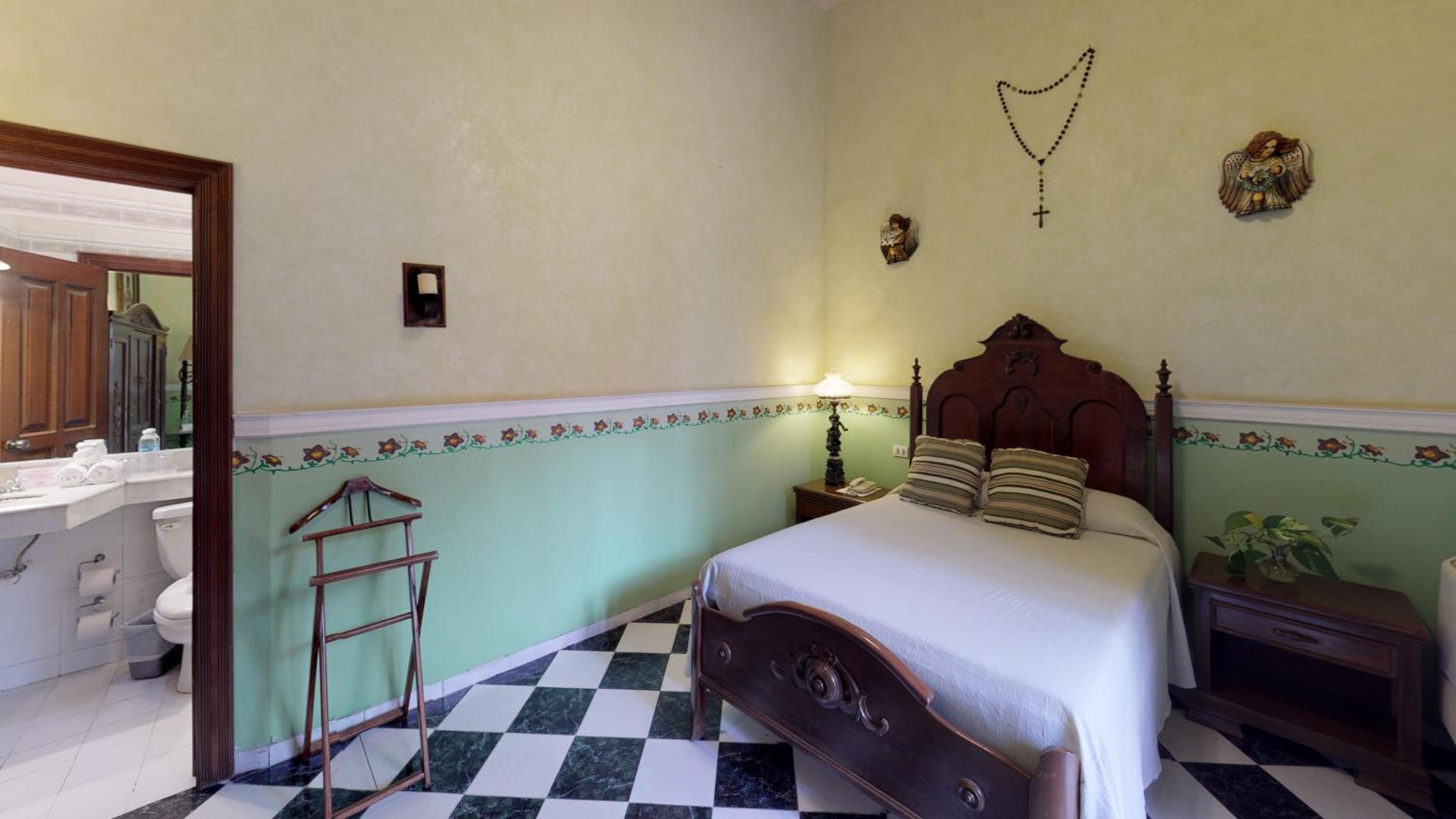 Deluxe Suite 1 double bed & garden view - Photo 10