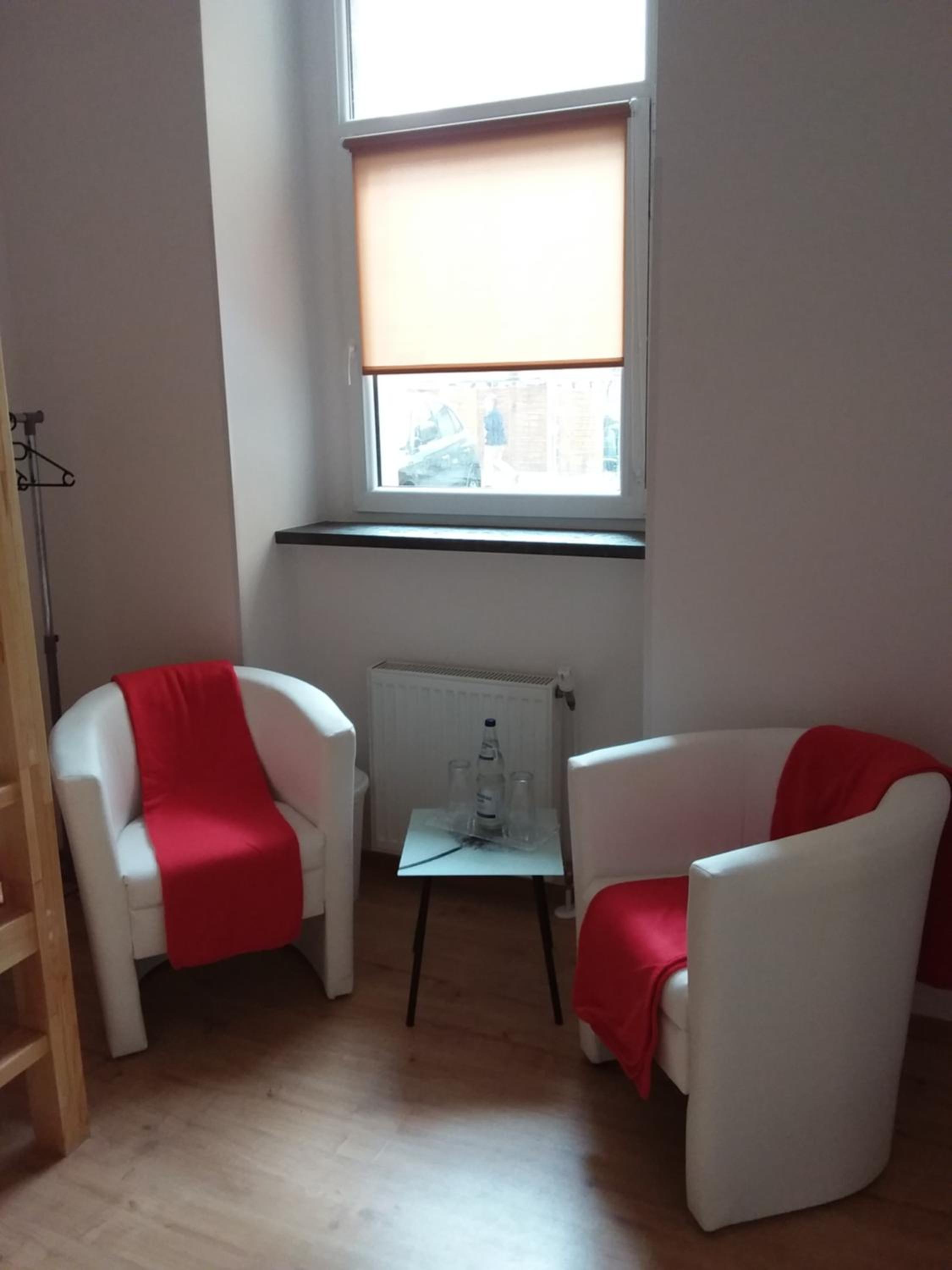 Small Twin Room photo 2