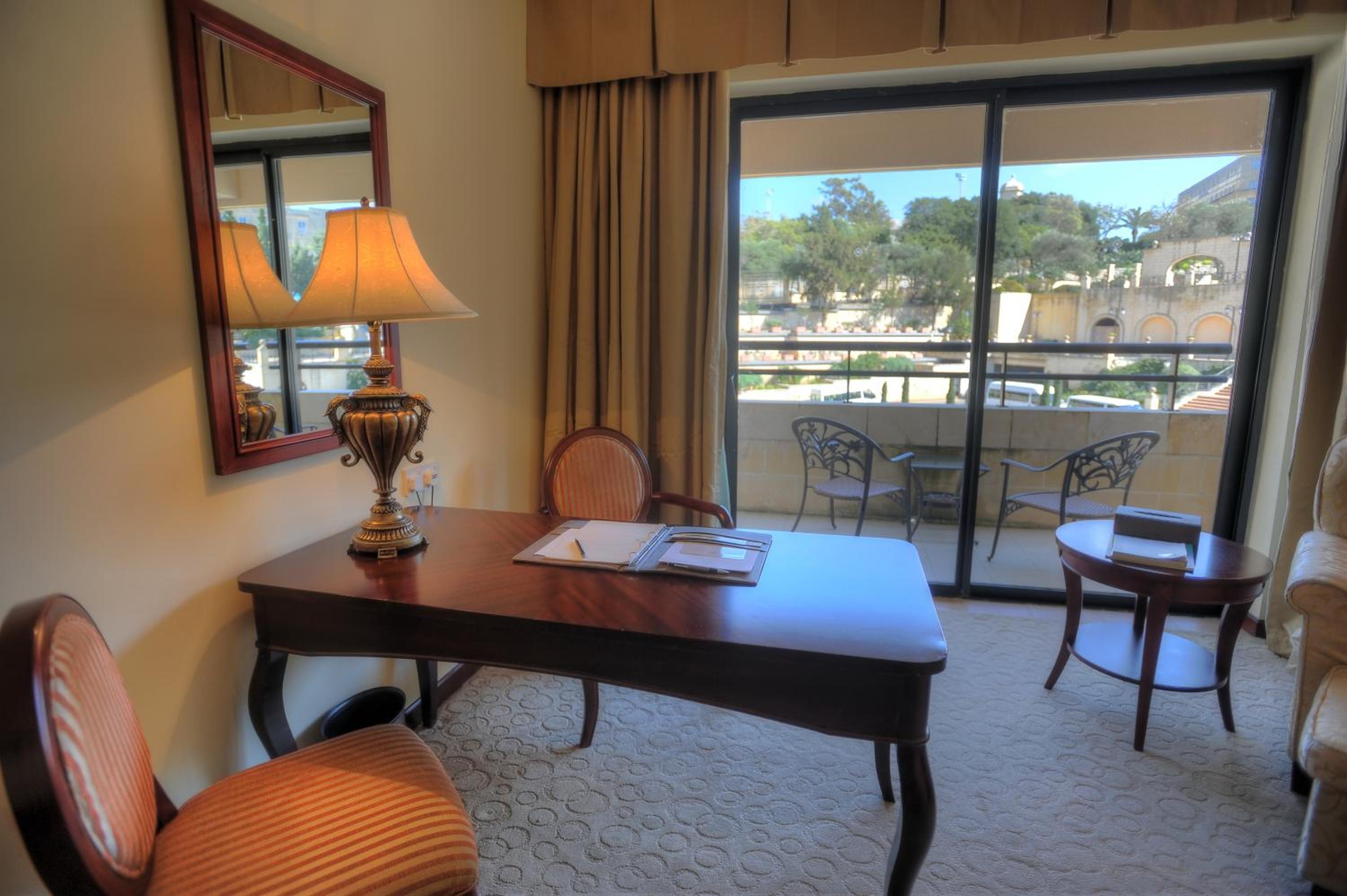 Deluxe Double or Twin Room - Photo 1