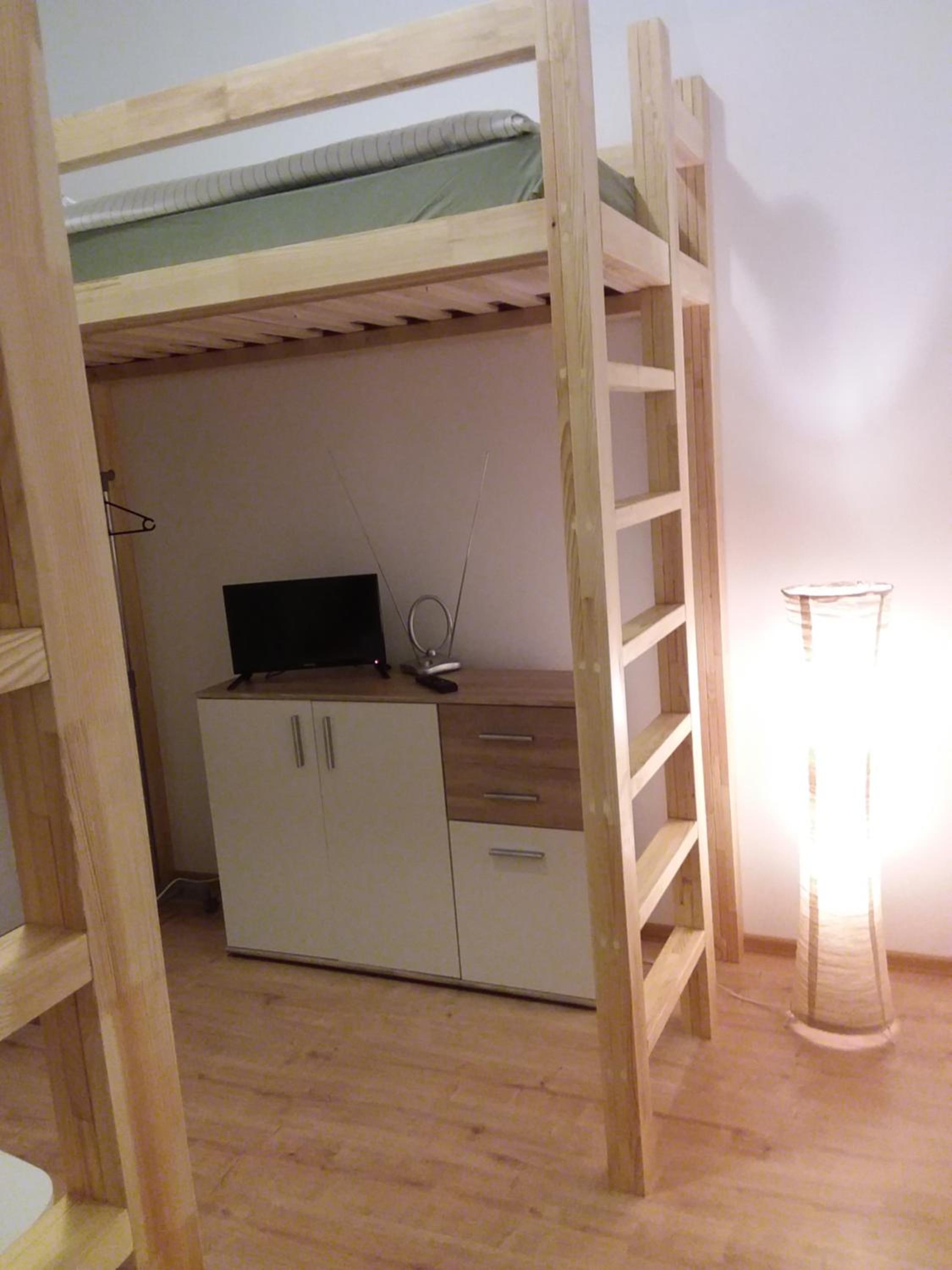 Small Twin Room photo 2