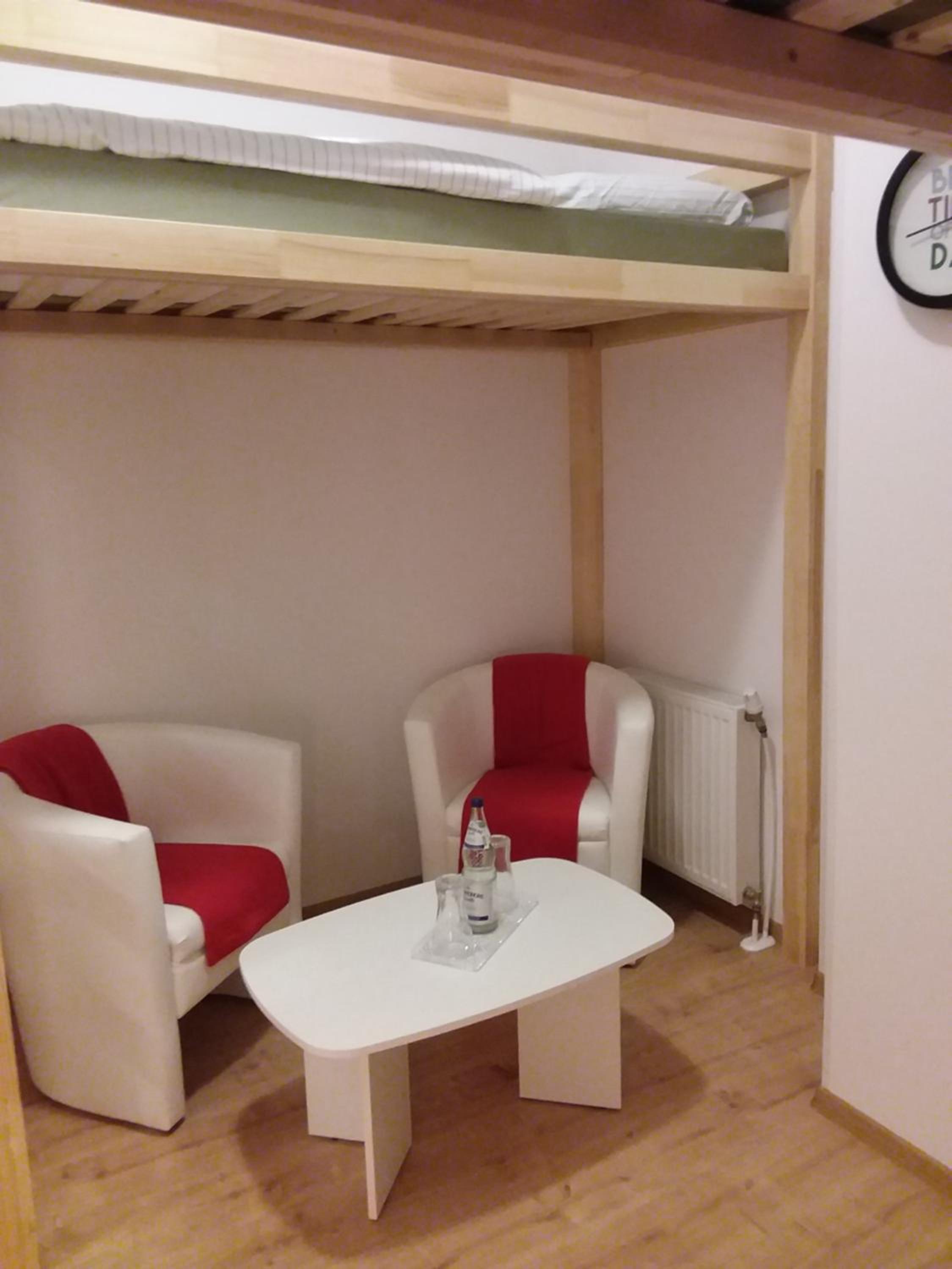 Small Twin Room photo 3