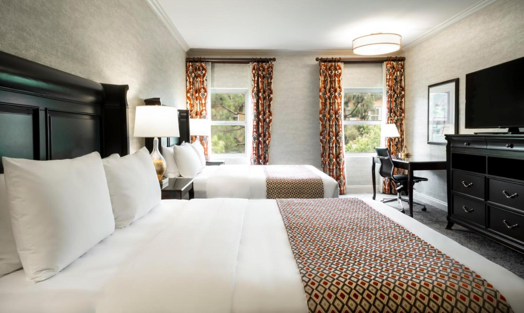 Queen Suite - Photo 6
