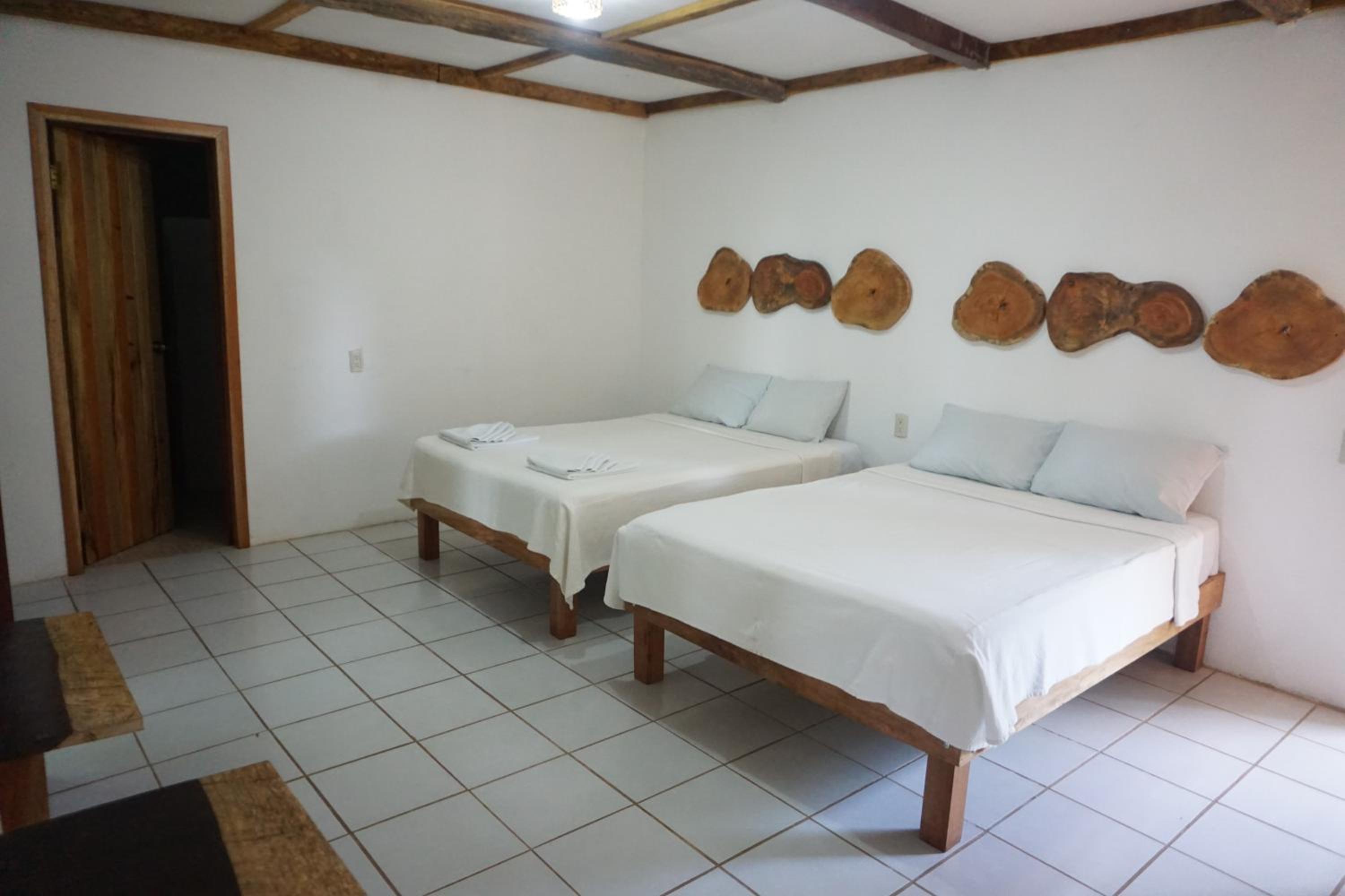 Twin Room - Photo 16