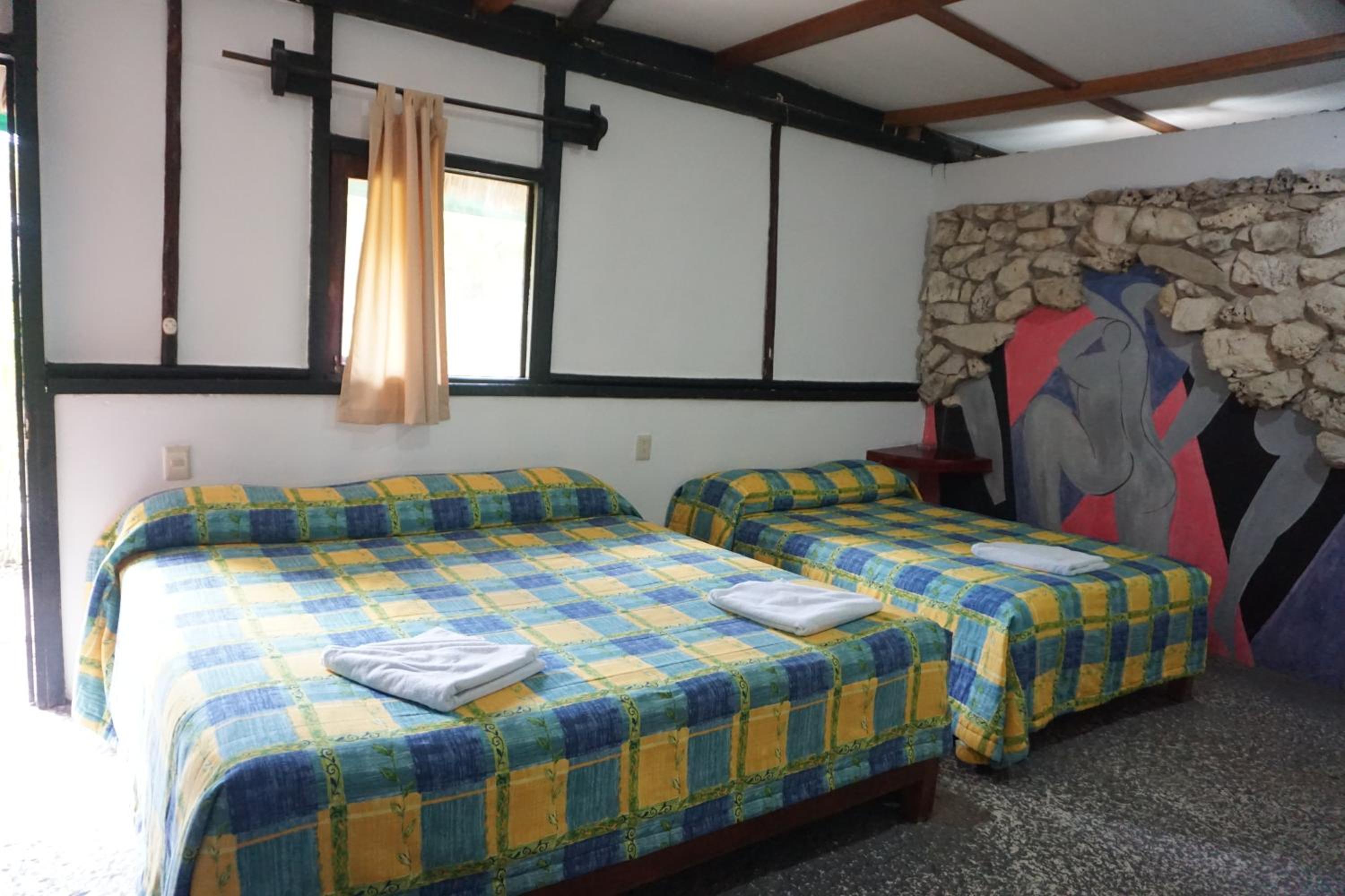 Twin Room - Photo 6