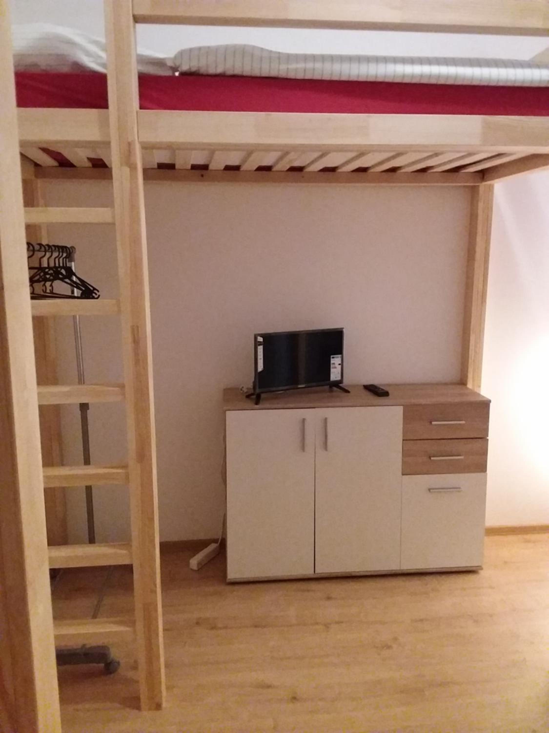 Small Twin Room photo 3