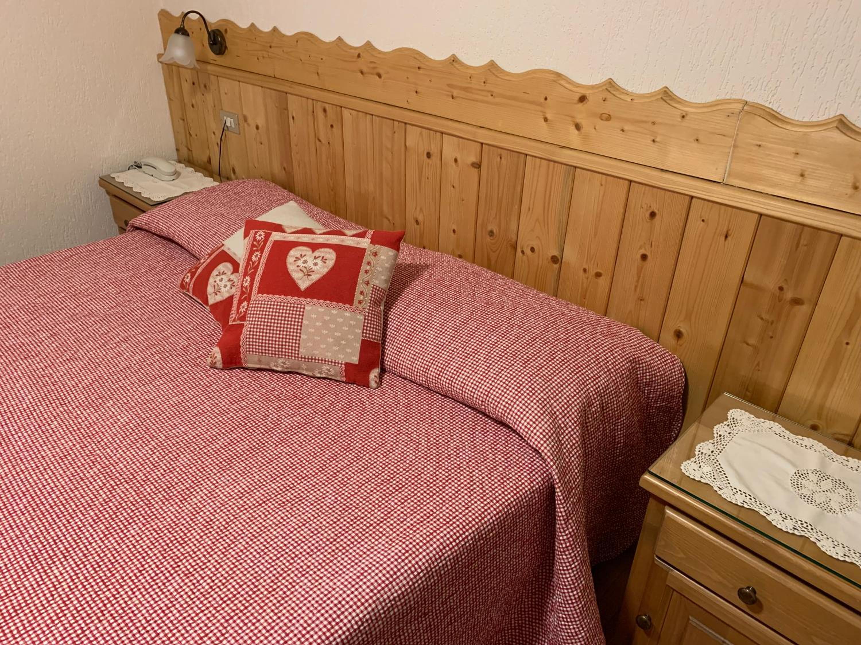 Budget Double Room photo 2