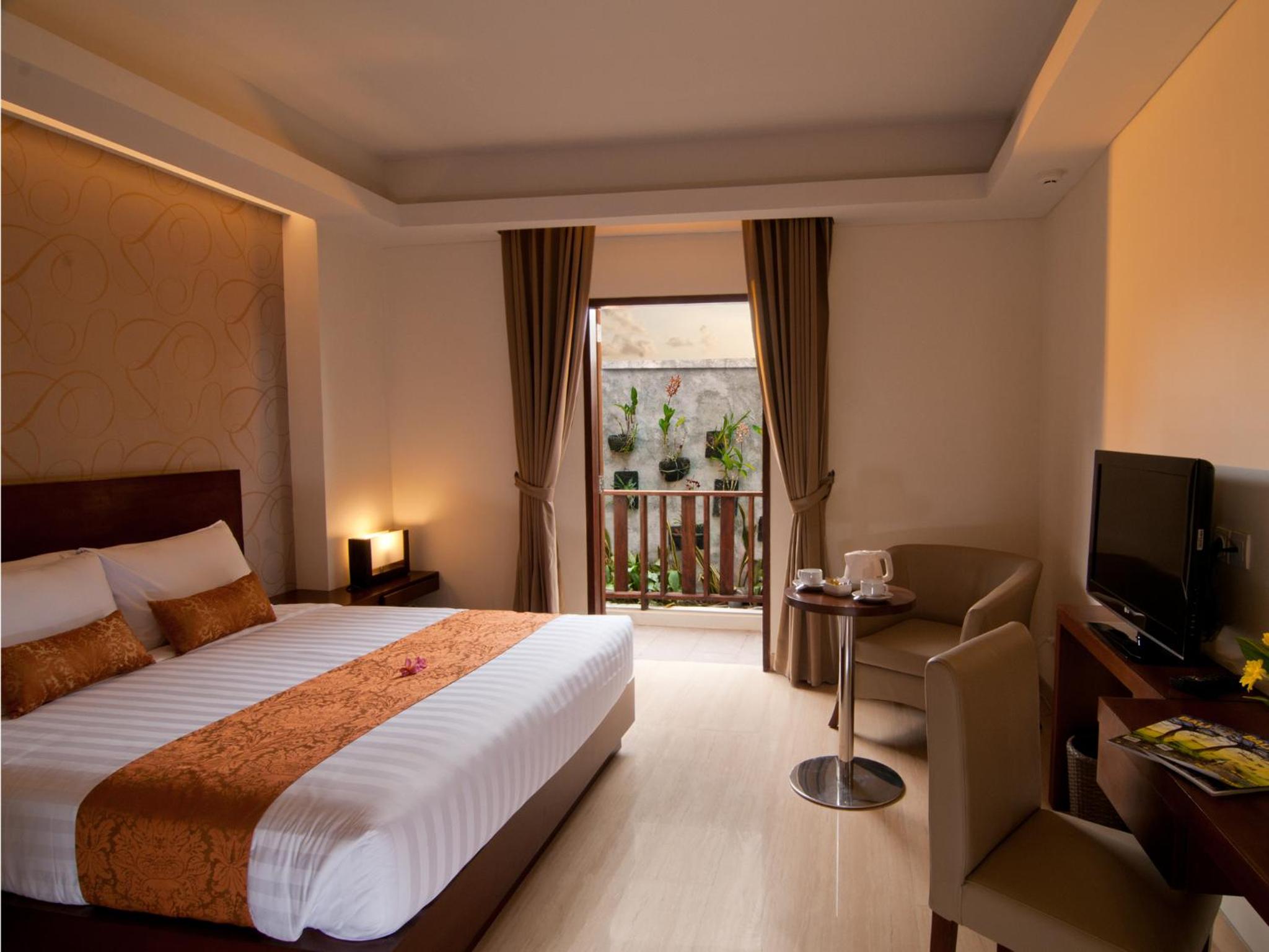 Deluxe Double or Twin Room Balcony - Photo 8