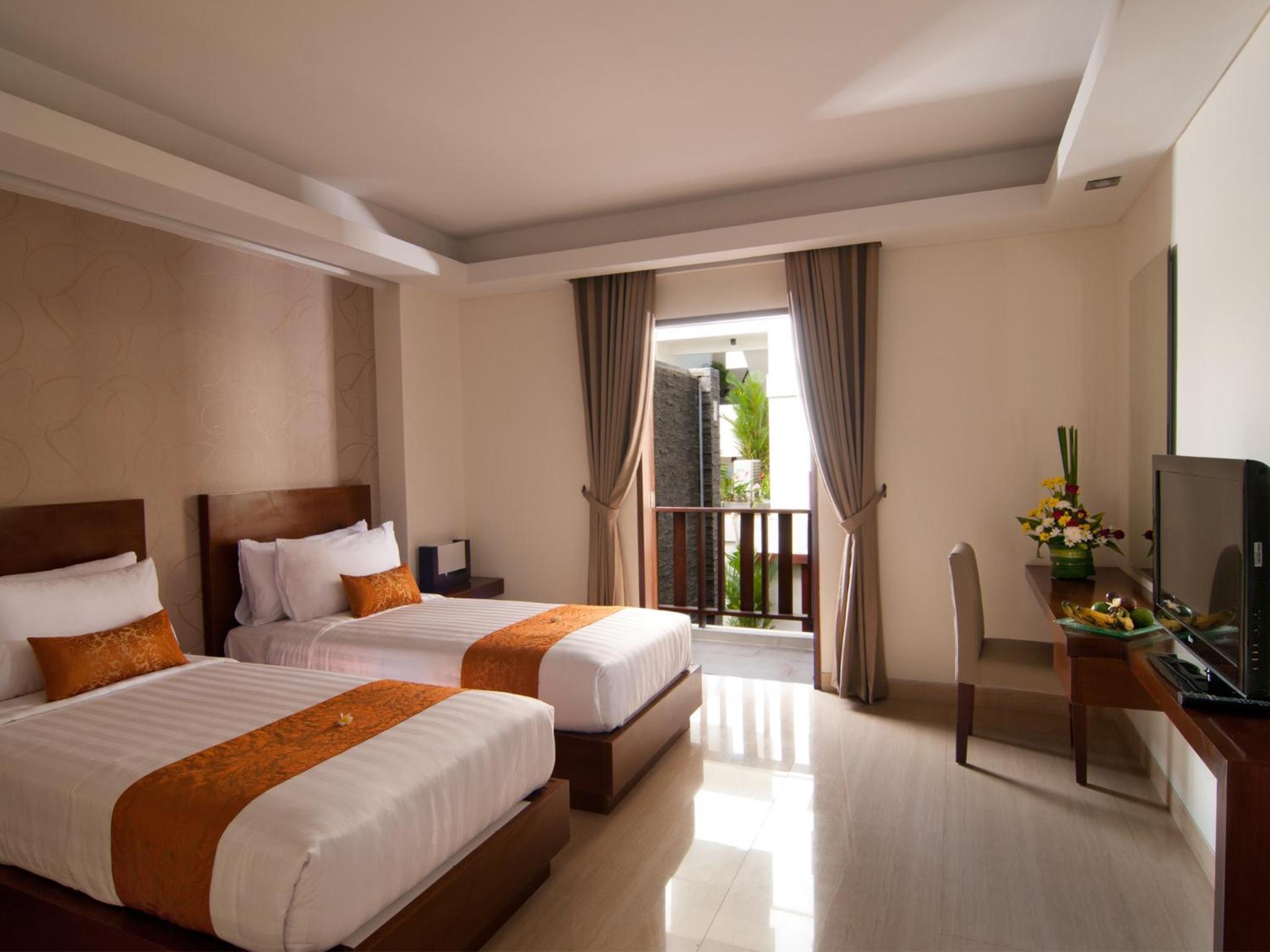 Deluxe Double or Twin Room Balcony - Photo 7