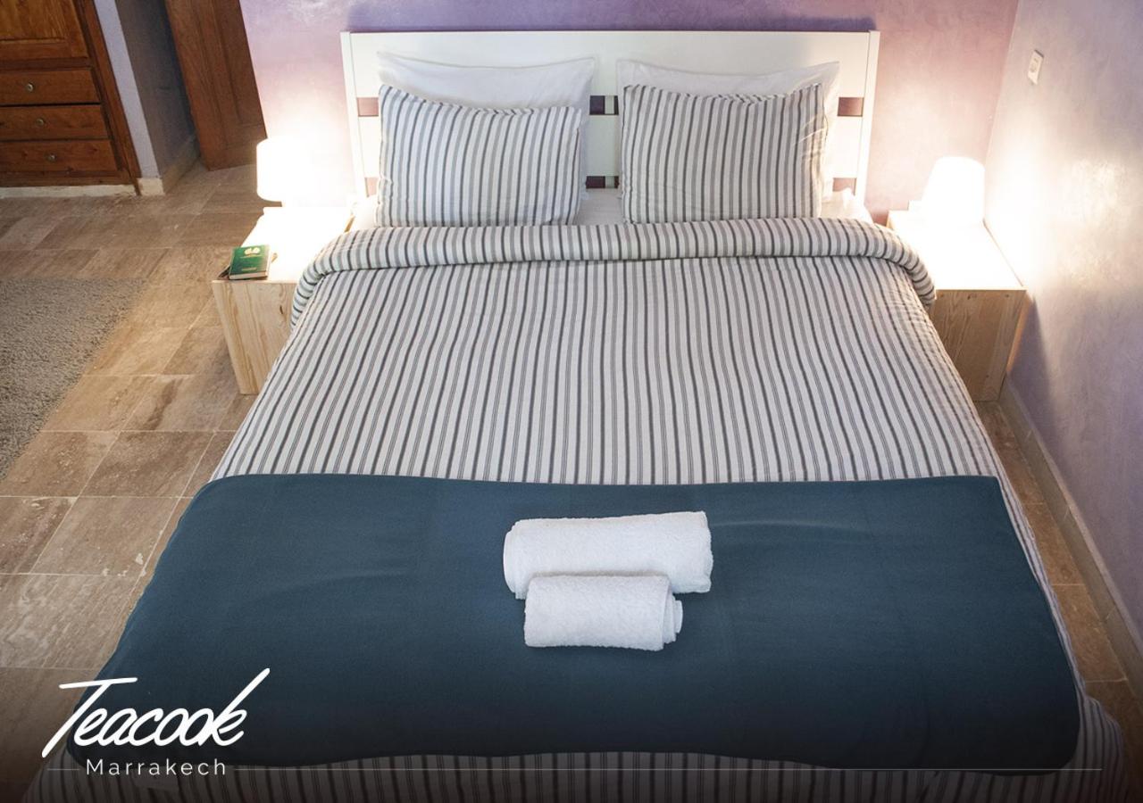 Double Room with Pool View - Photo 2