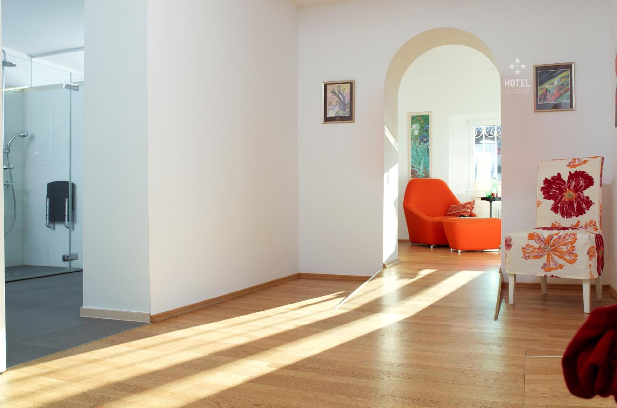 One-Bedroom Apartment photo 2