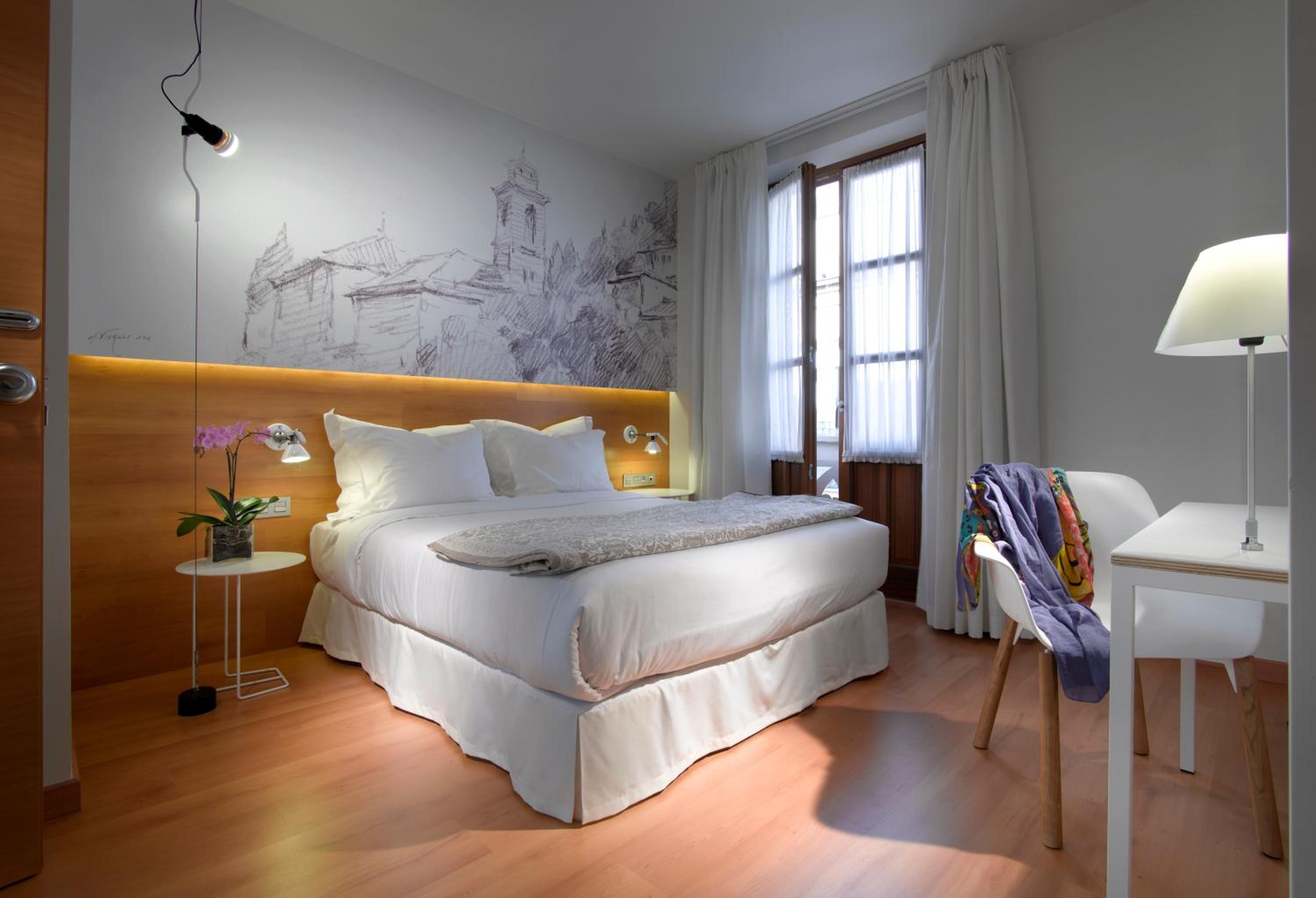 Deluxe Double or Twin Room - Photo 1